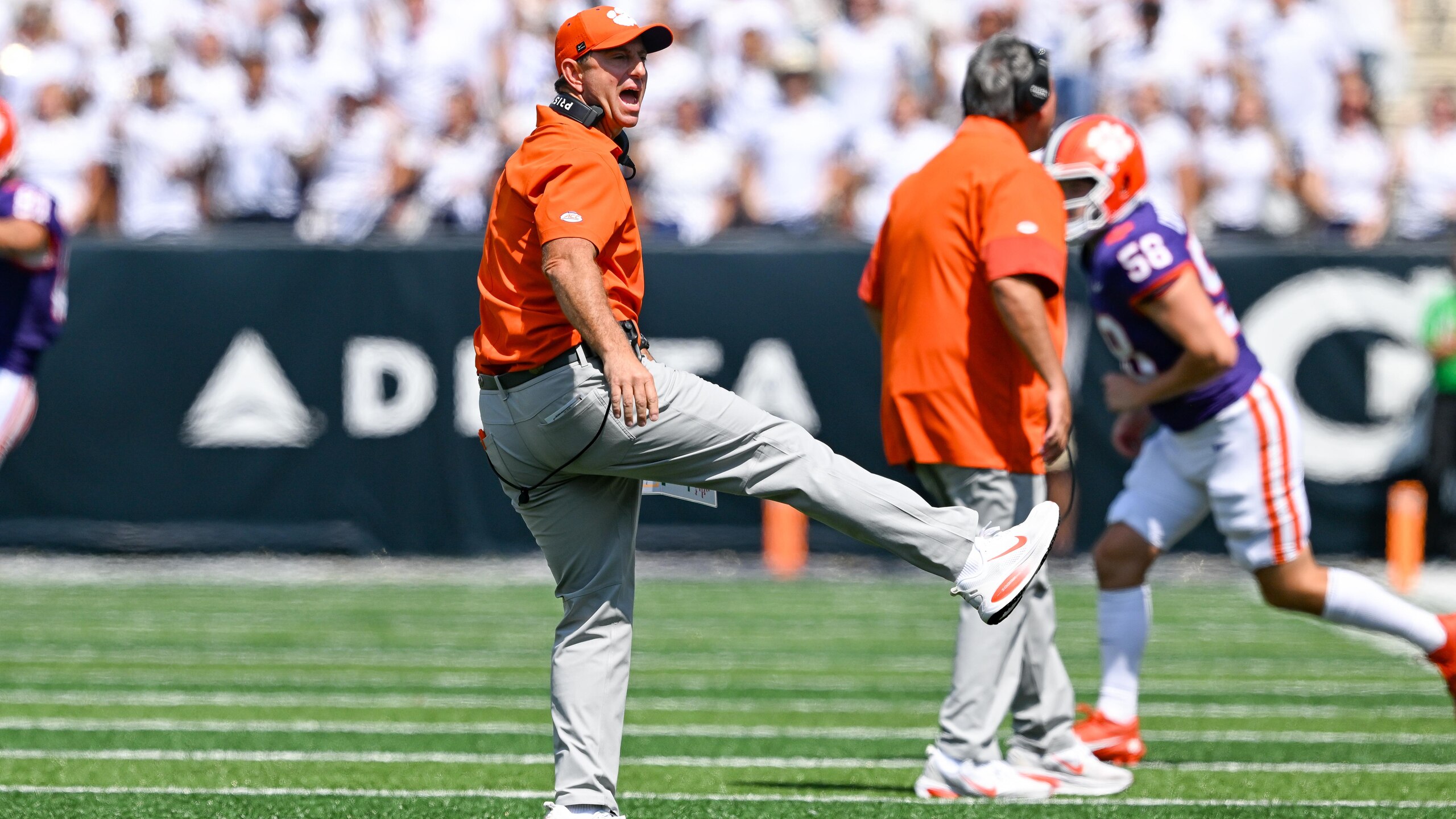COLLEGE FOOTBALL: SEP 13 Clemson at Georgia Tech