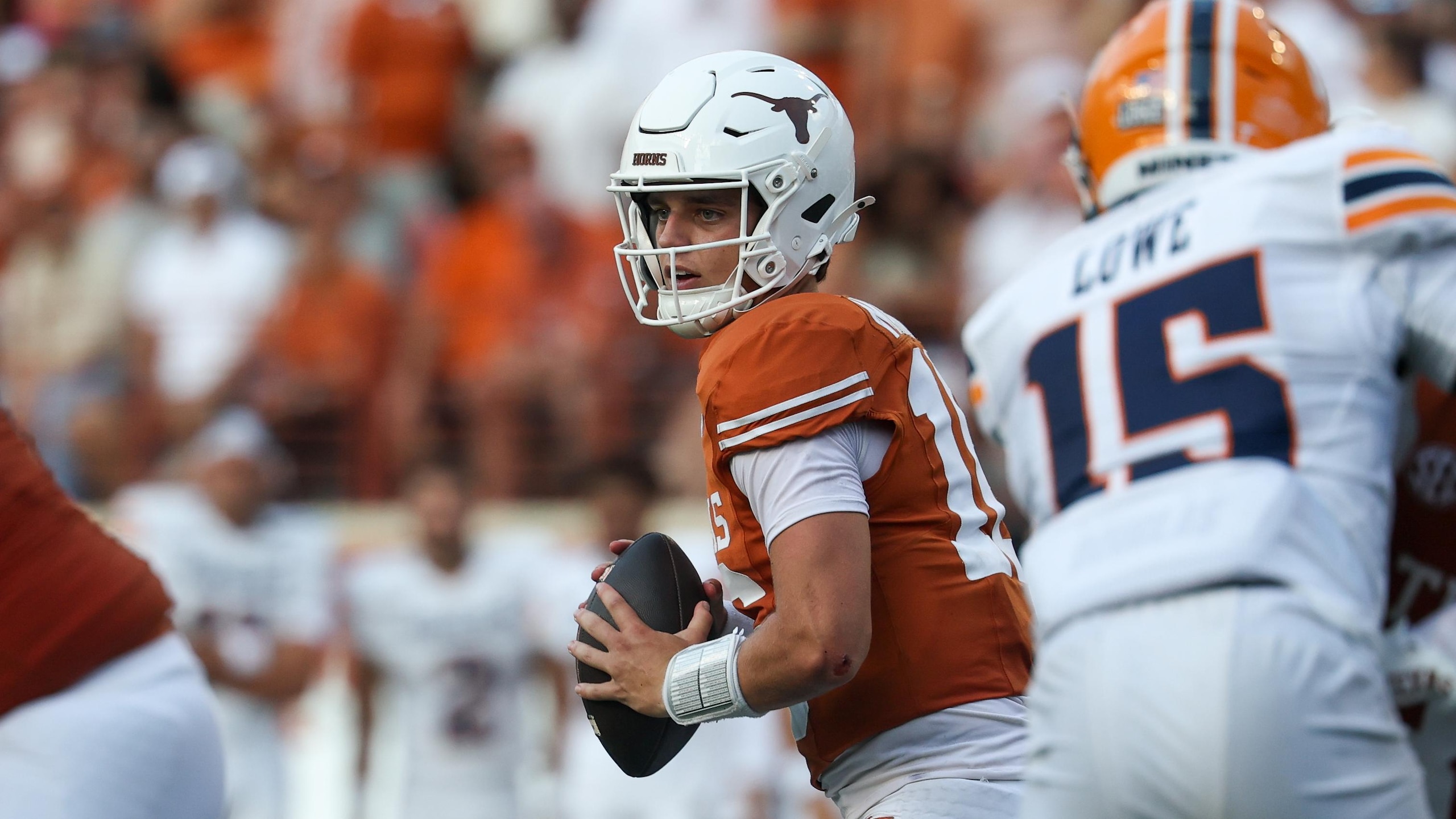 COLLEGE FOOTBALL: SEP 13 UTEP at Texas