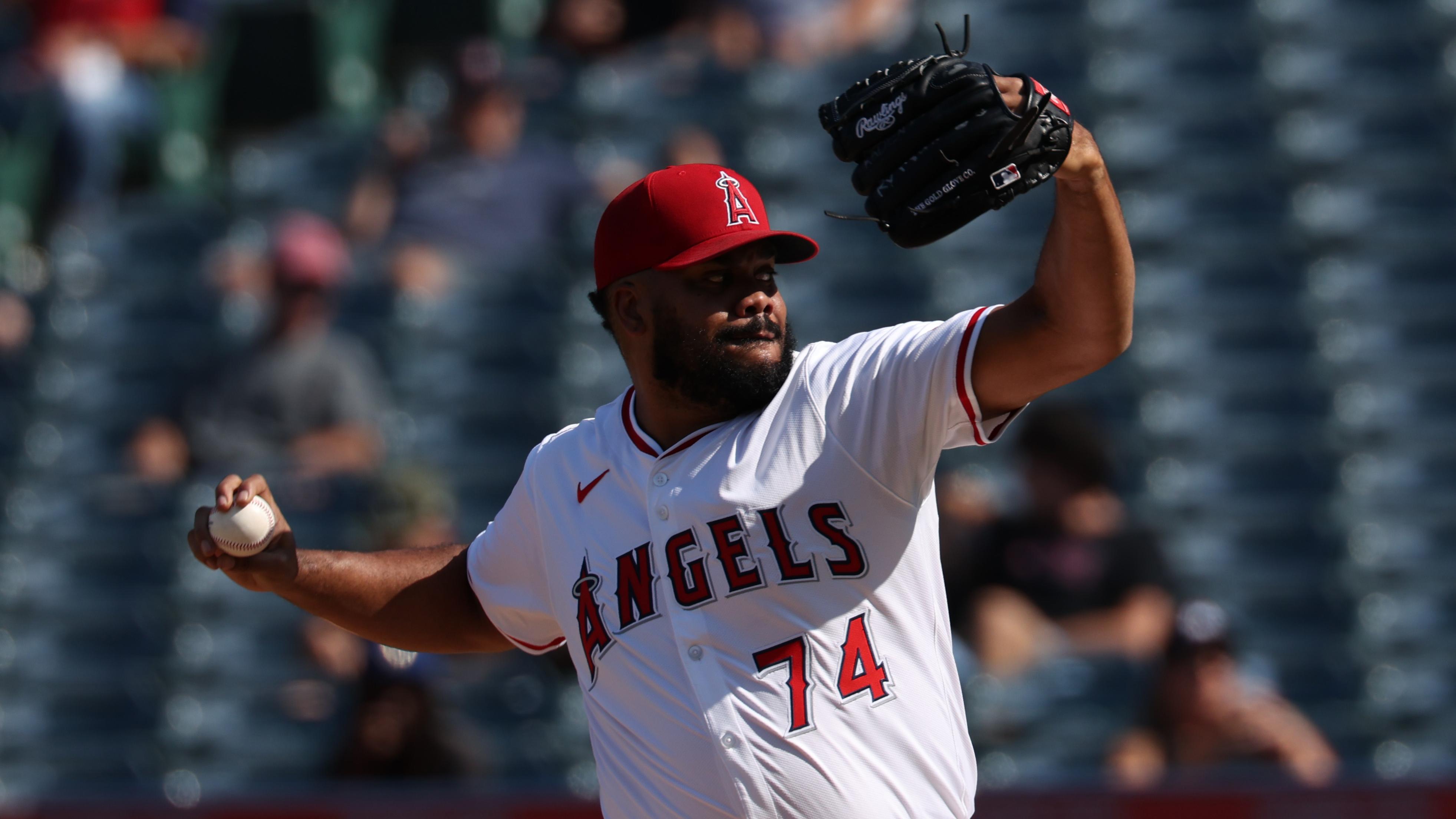 Minnesota Twins v Los Angeles Angels