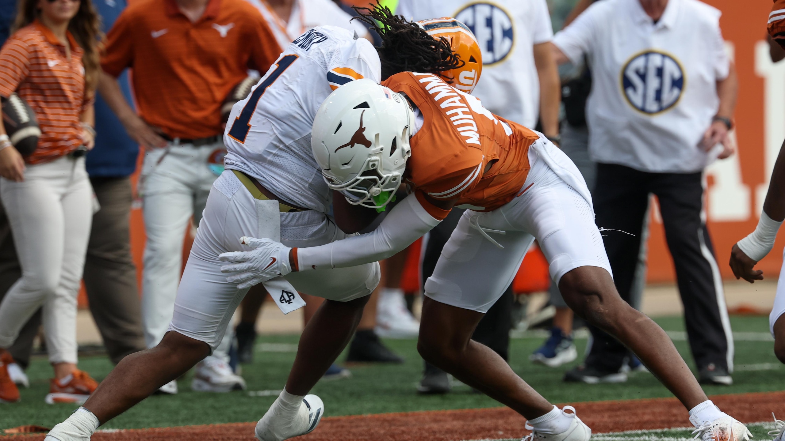 COLLEGE FOOTBALL: SEP 13 UTEP at Texas COLLEGE FOOTBALL: SEP 13 UTEP at Texas