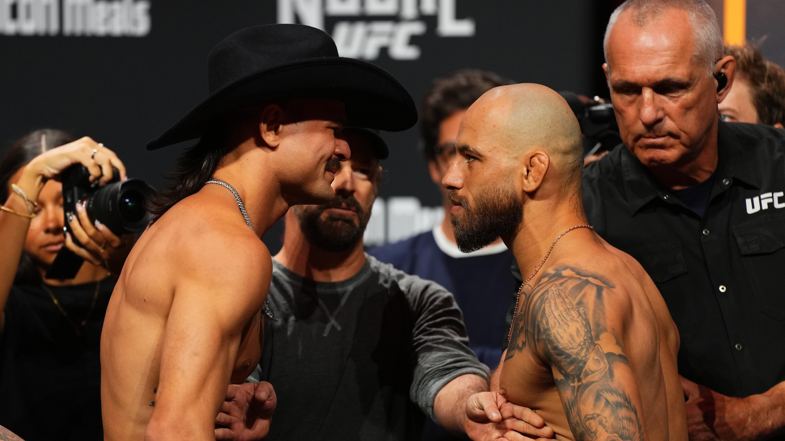 Noche UFC: Lopes vs Silva Ceremonial Weigh-in