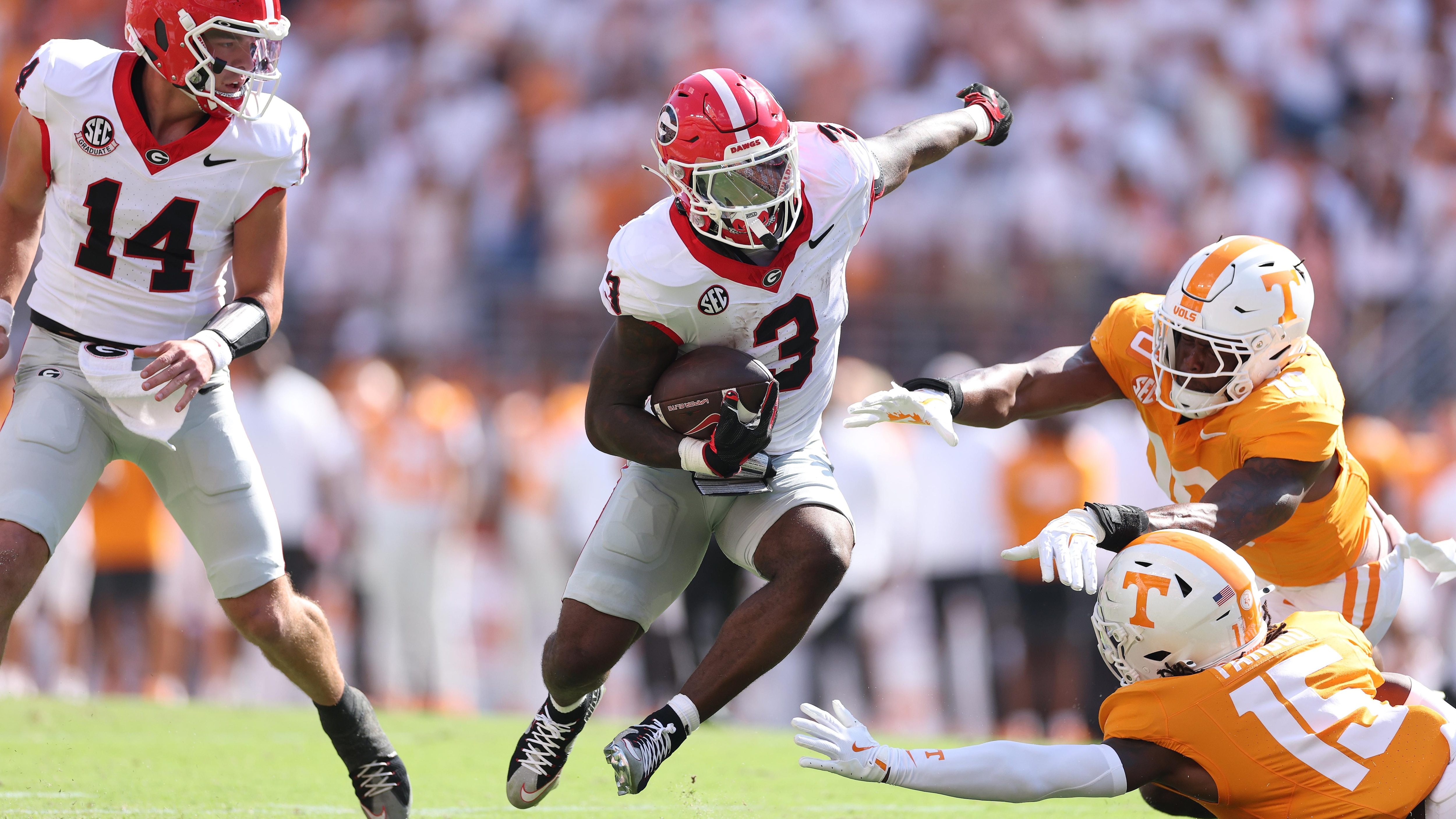 Georgia Beats UT in ‘Game of the Year,’ Fans Hype Both Teams as CFP Bracket Contenders