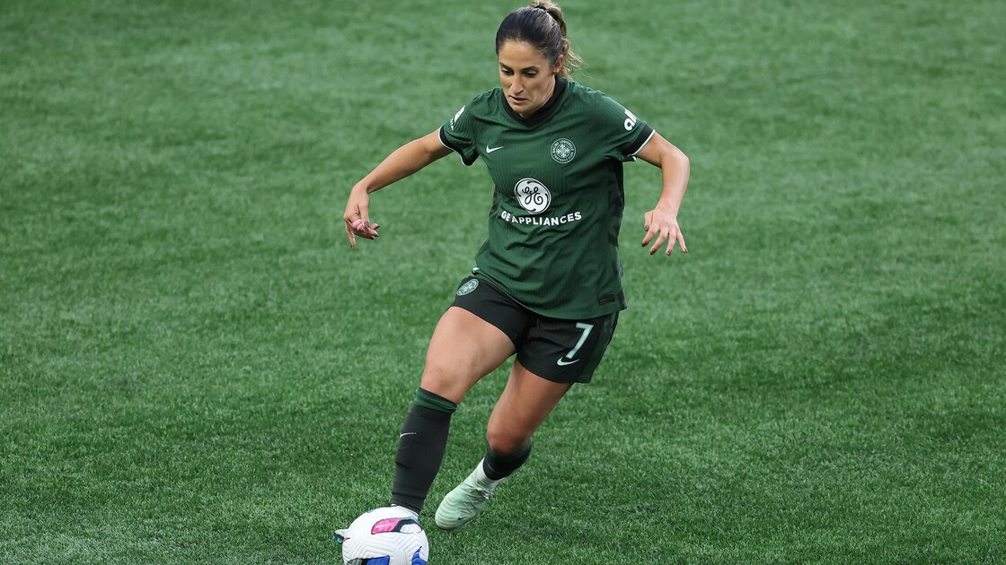 Savannah DeMelo in Stable Condition After Medical Emergency During NWSL ...
