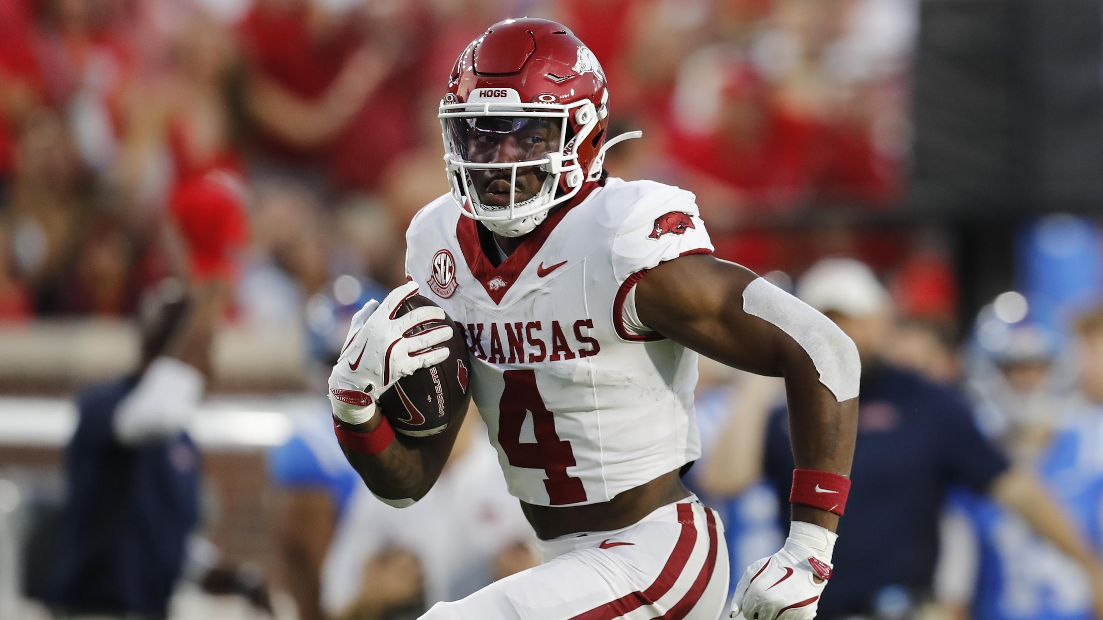 COLLEGE FOOTBALL: SEP 13 Arkansas at Ole Miss COLLEGE FOOTBALL: SEP 13 Arkansas at Ole Miss