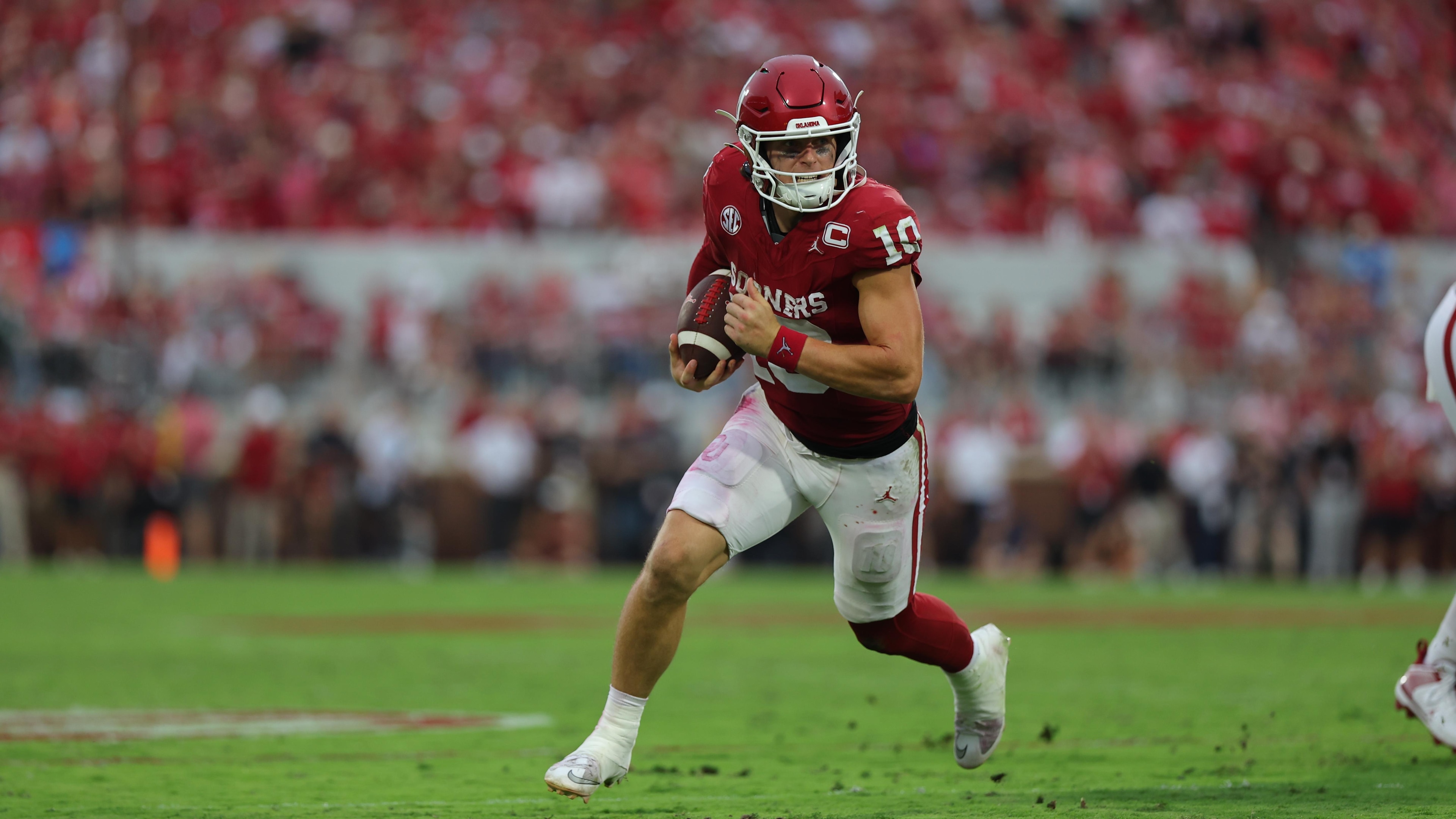 COLLEGE FOOTBALL: SEP 20 Auburn at Oklahoma COLLEGE FOOTBALL: SEP 20 Auburn at Oklahoma