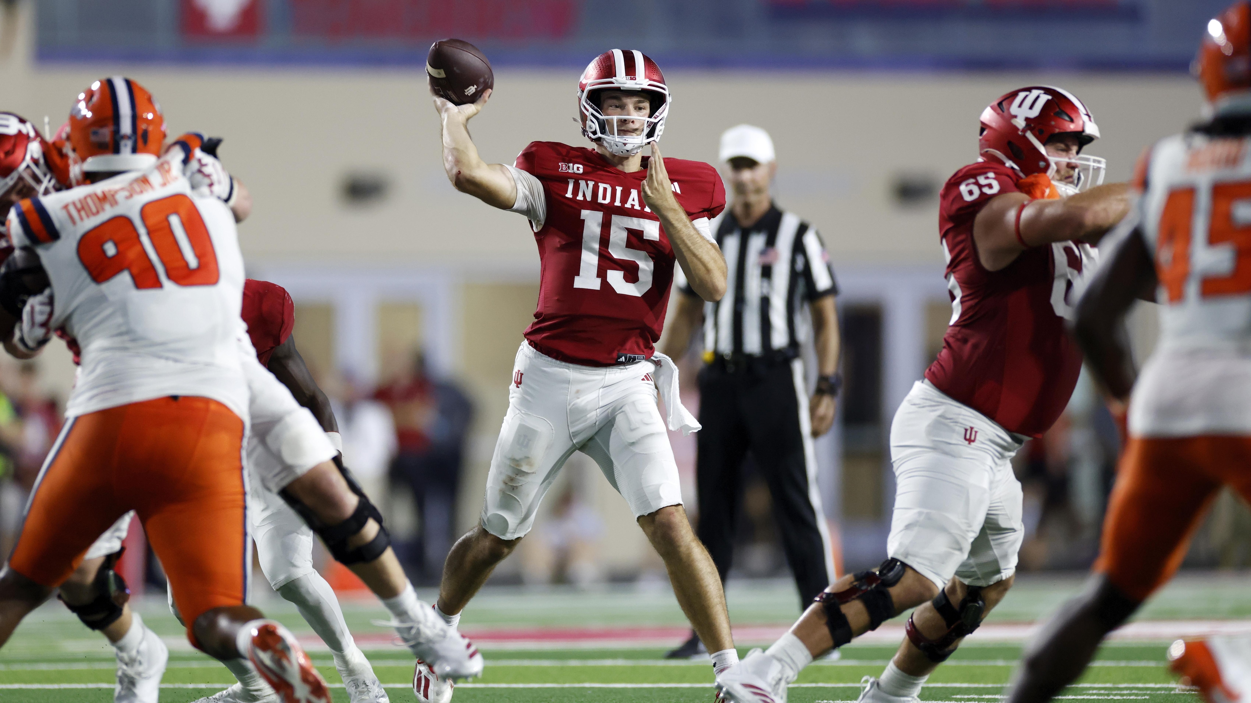 COLLEGE FOOTBALL: SEP 20 Illinois at Indiana