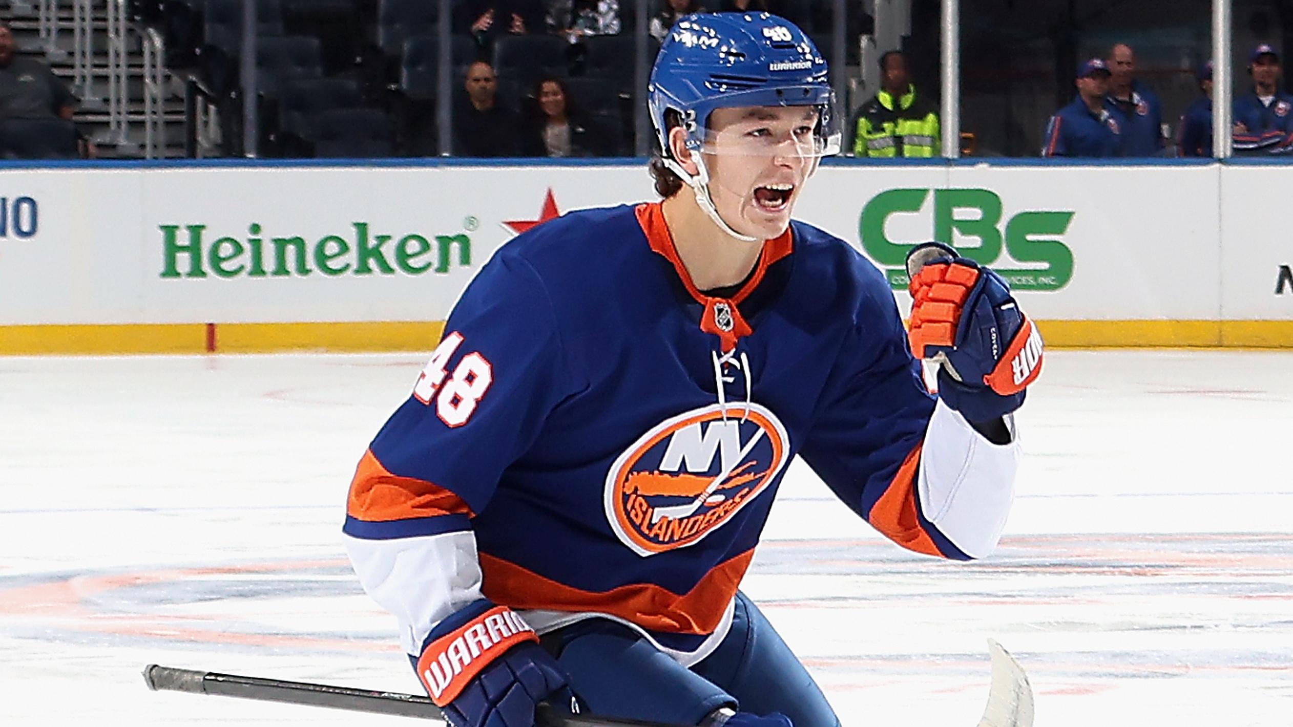 Philadelphia Flyers v New York Islanders