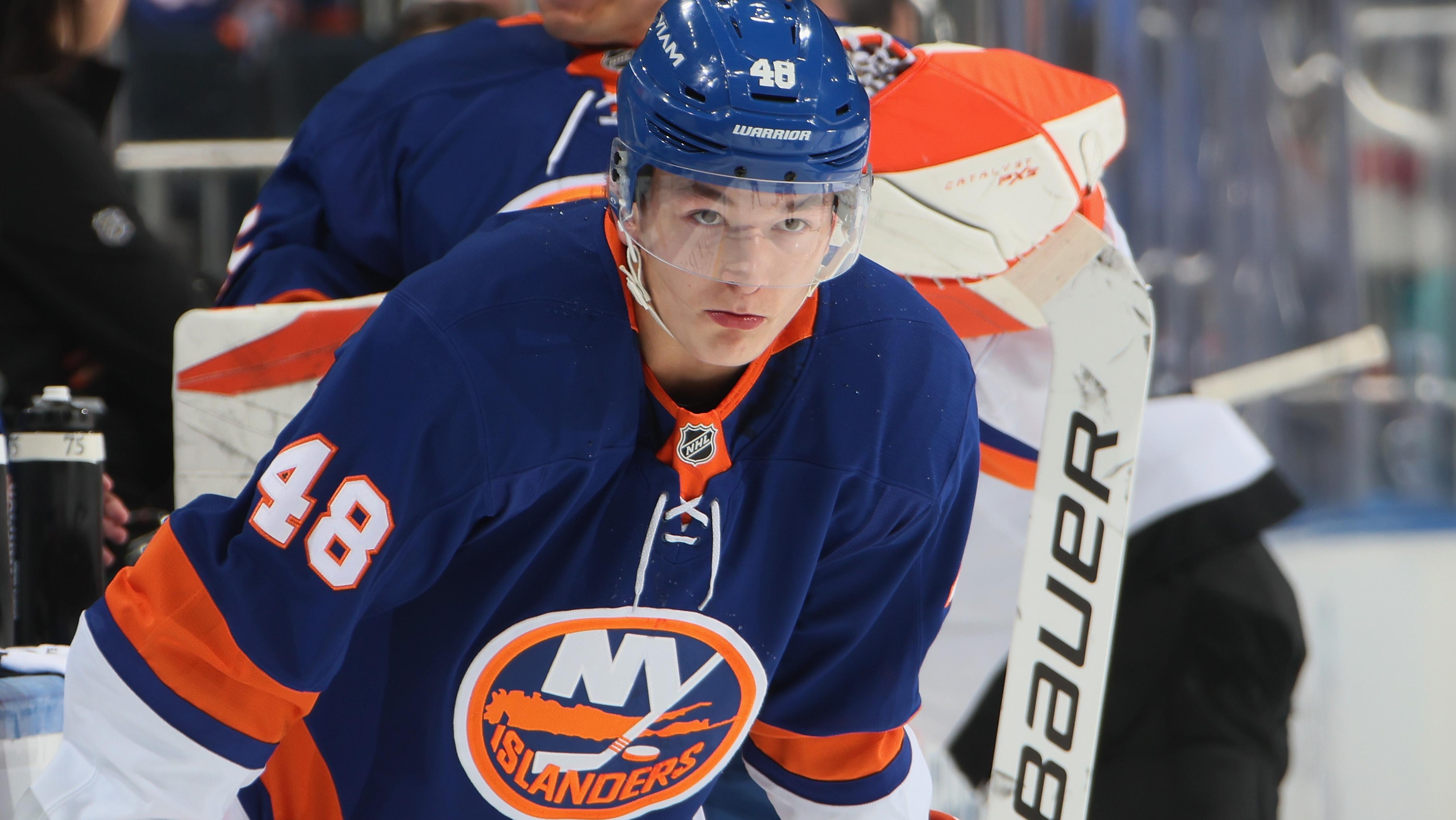 Philadelphia Flyers v New York Islanders