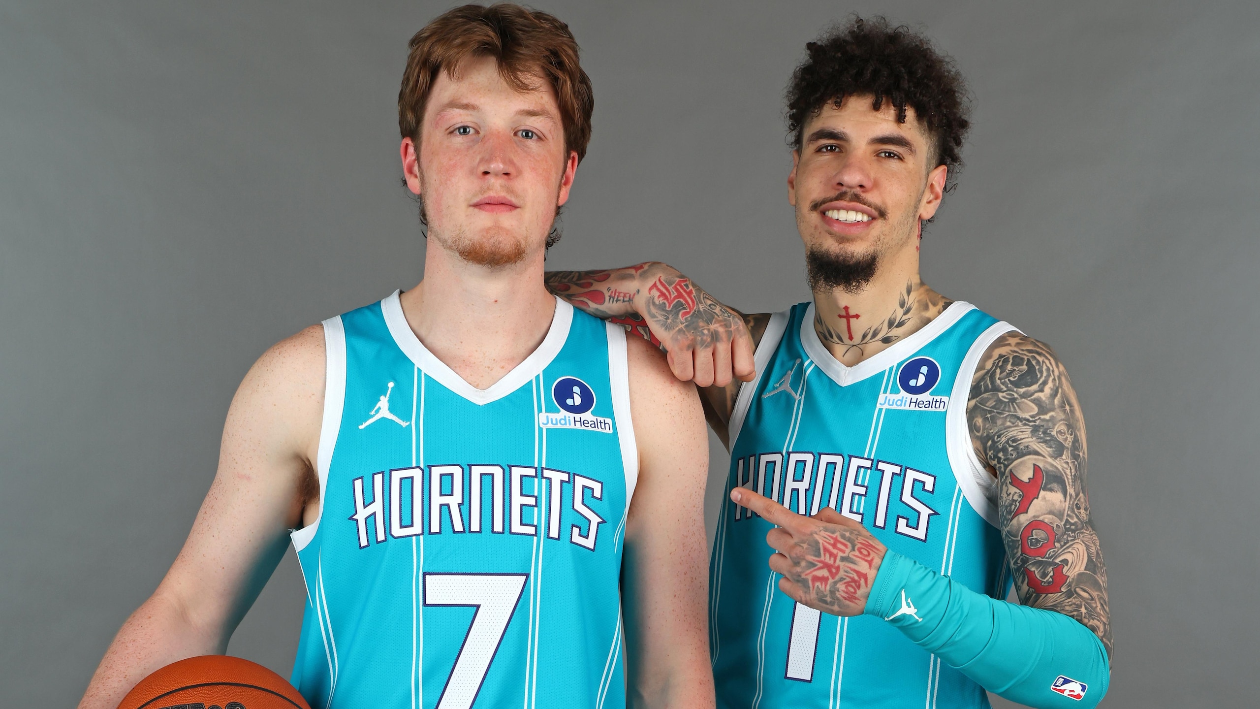 Charlotte Hornets New Jersey Patch Shoot