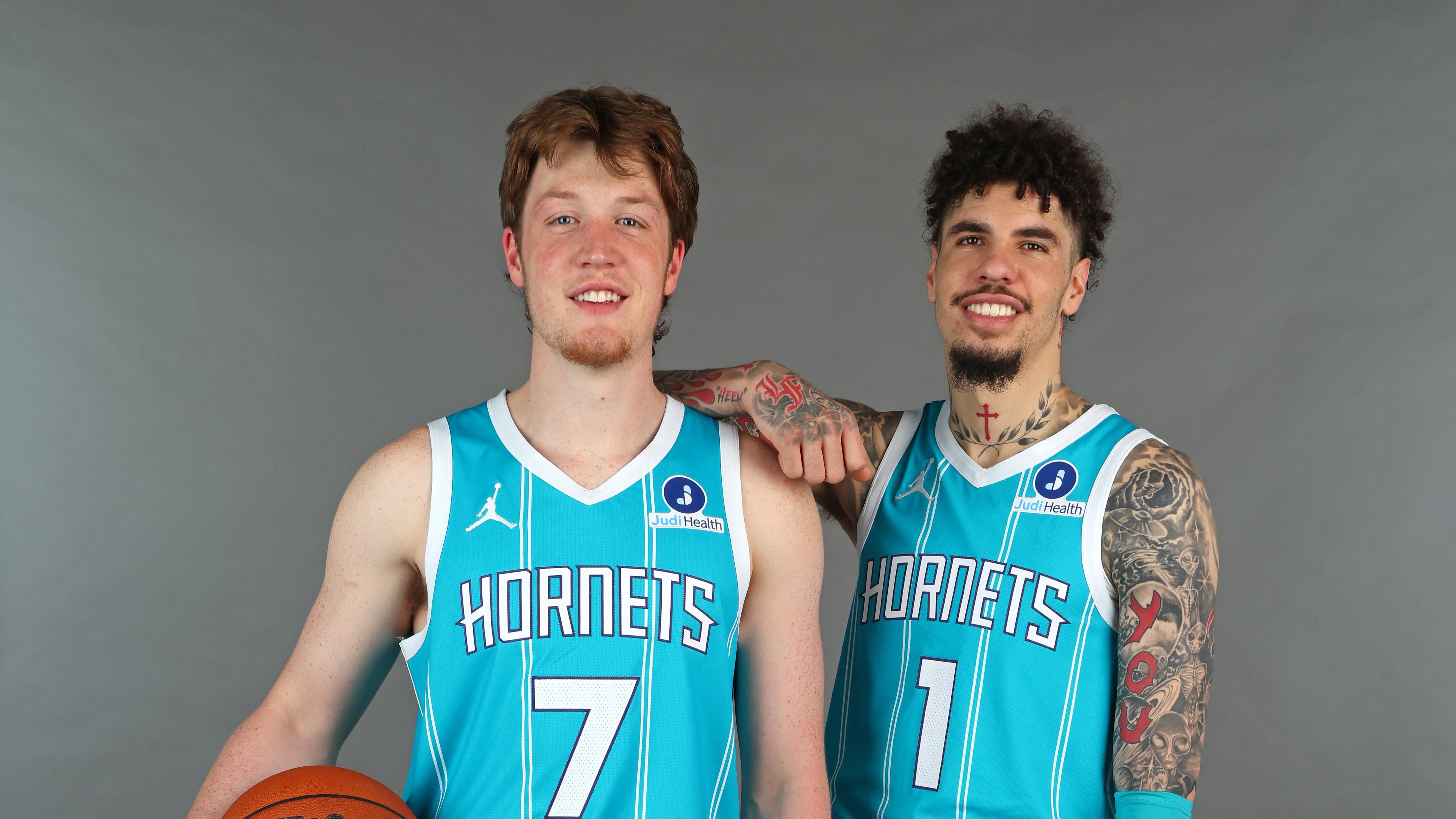 Charlotte Hornets New Jersey Patch Shoot