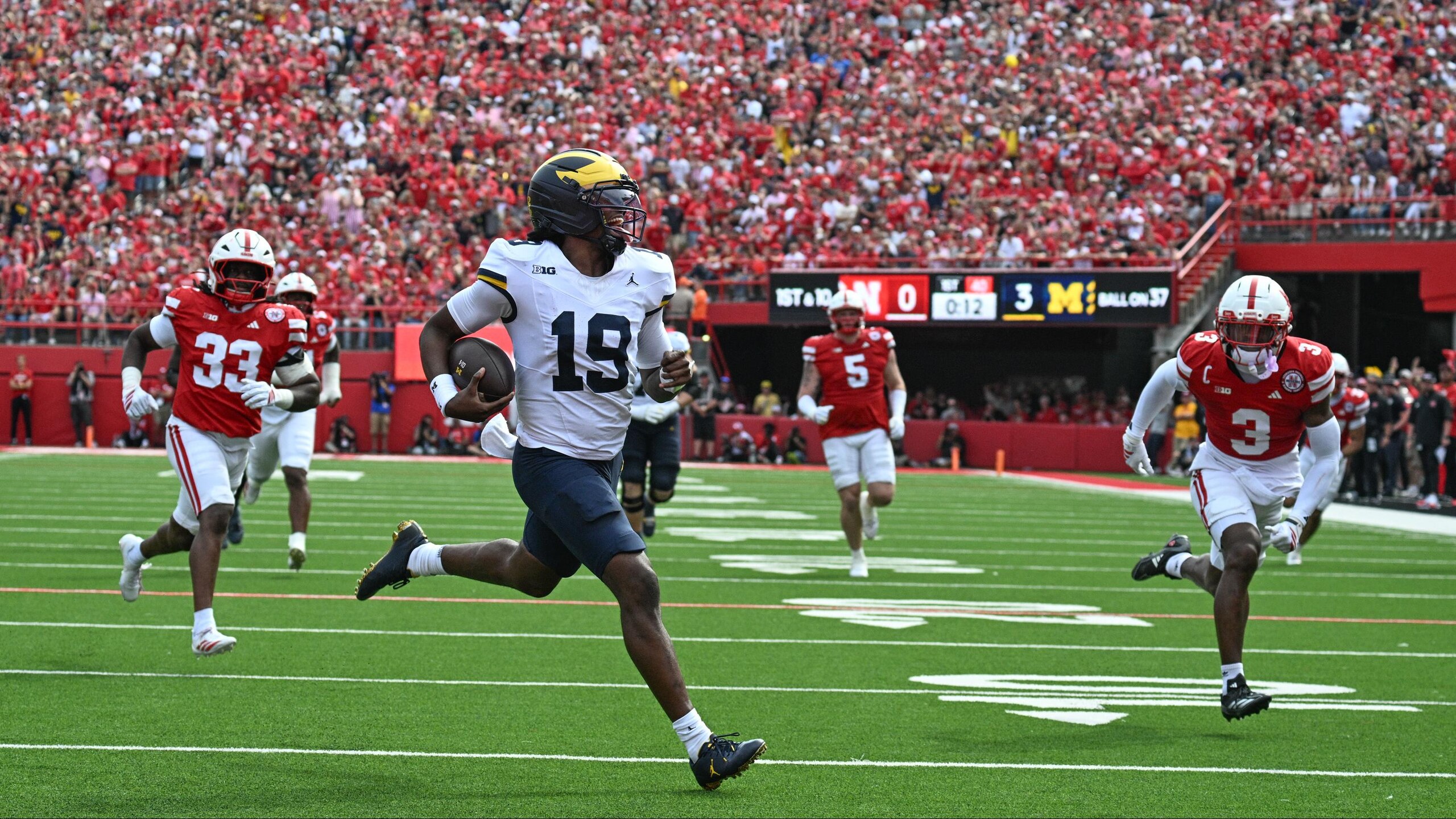 Michigan v Nebraska