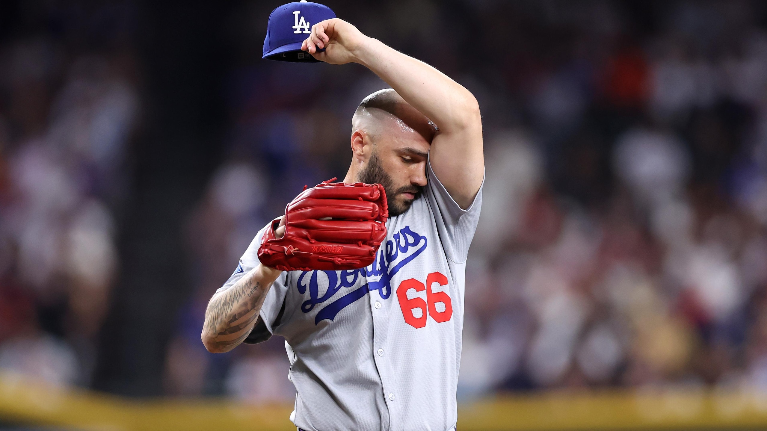 Los Angeles Dodgers v Arizona Diamondbacks