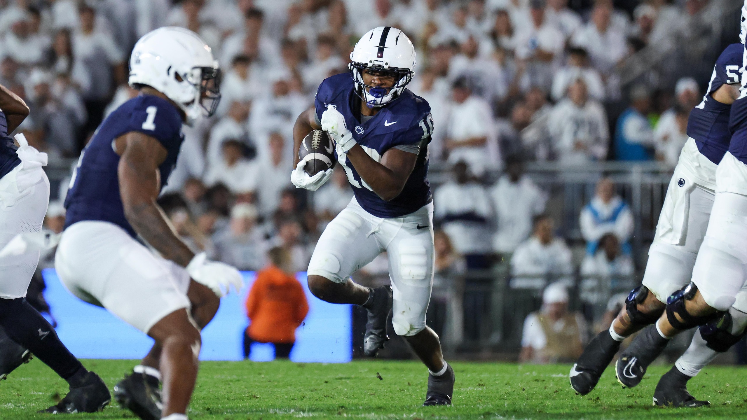 Oregon v Penn State