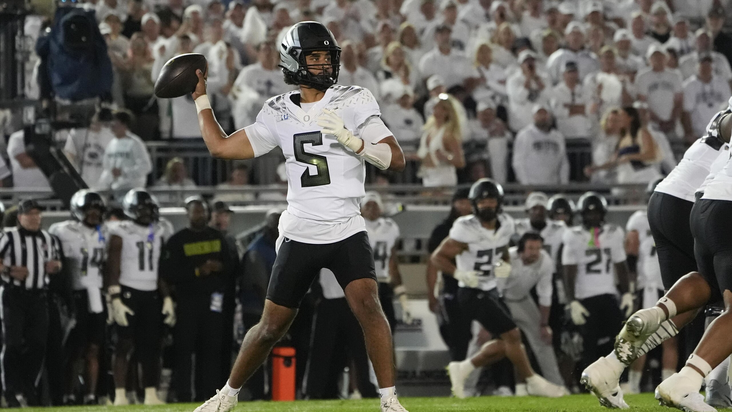 COLLEGE FOOTBALL: SEP 27 Oregon at Penn State