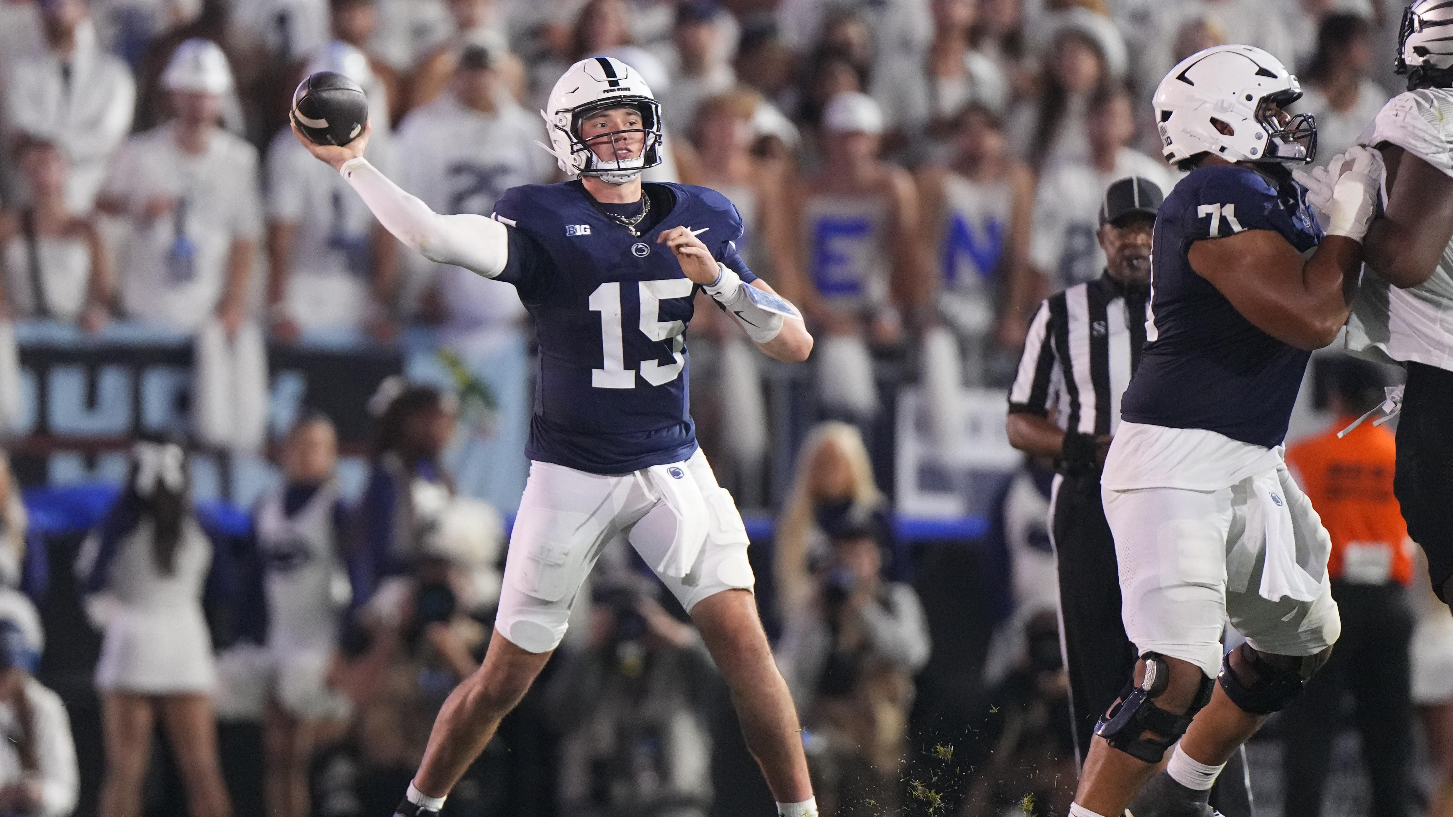COLLEGE FOOTBALL: SEP 27 Oregon at Penn State
