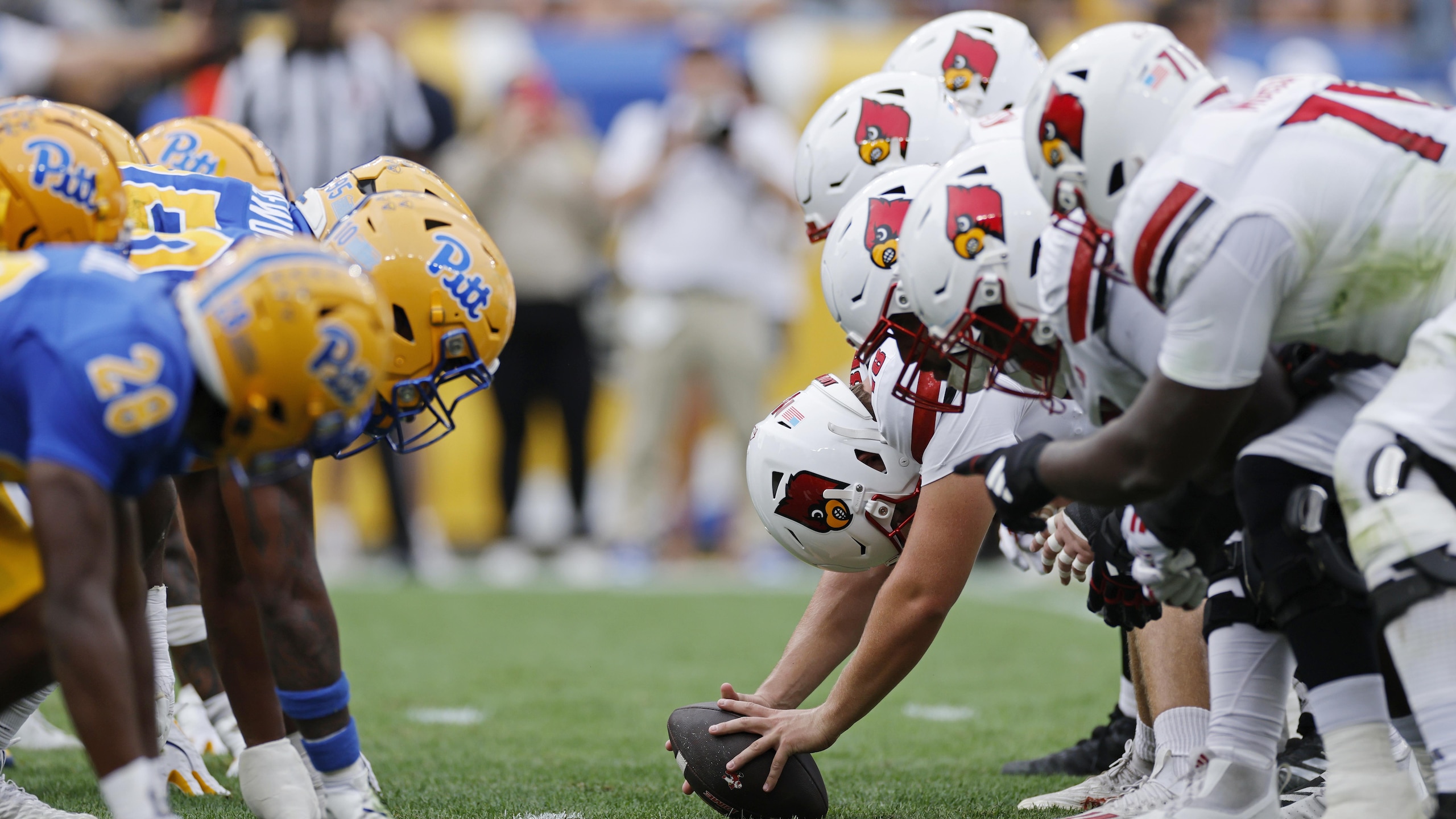 COLLEGE FOOTBALL: SEP 27 Louisville at Pitt