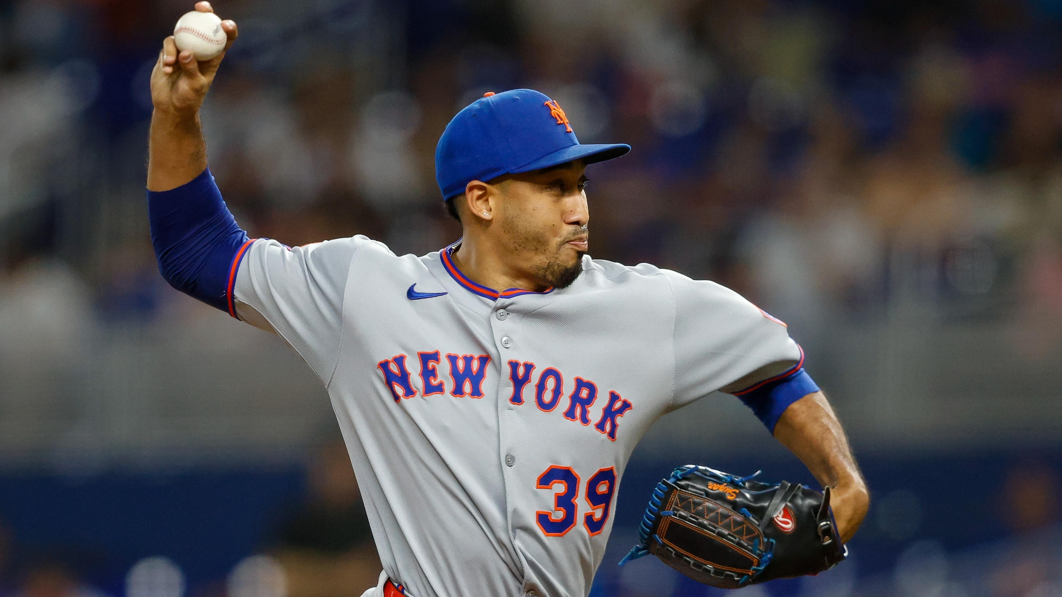 Edwin Diaz Changes Jersey Number After Dodgers Contract in MLB Free Agency