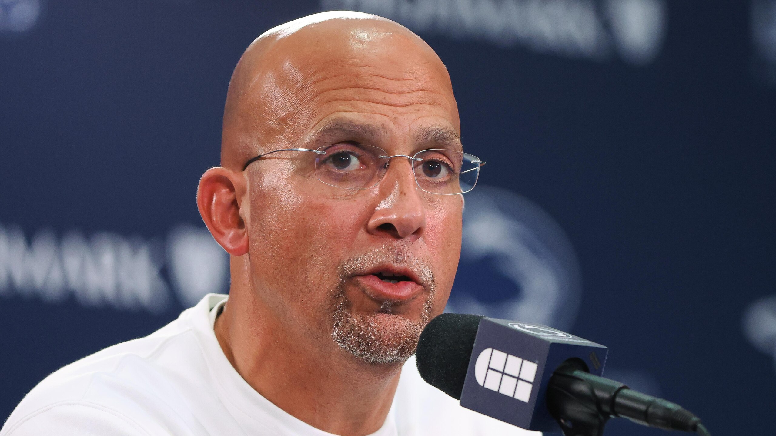 Oregon v Penn State