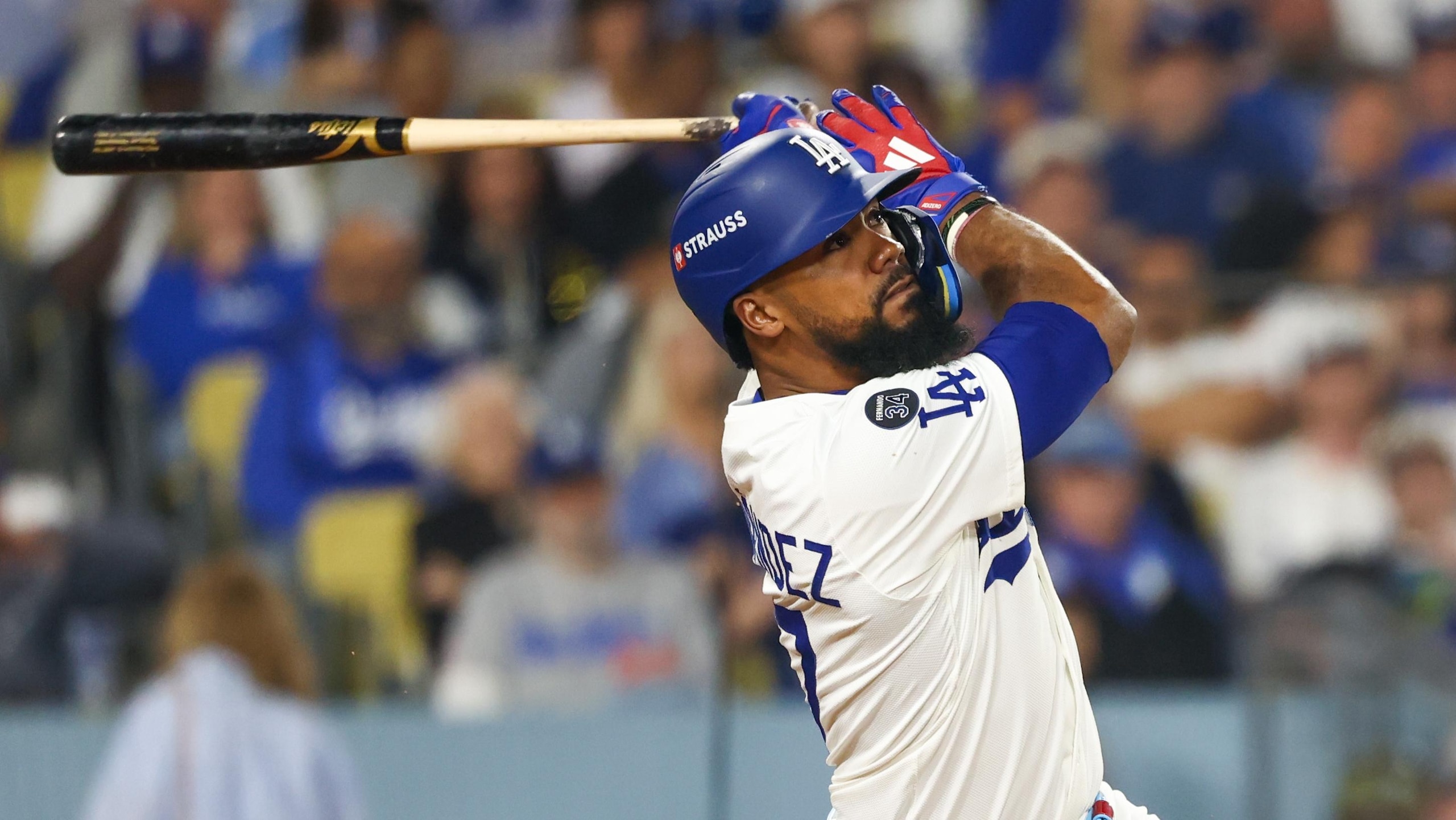 Wild Card Series - Cincinnati Reds v Los Angeles Dodgers - Game 1