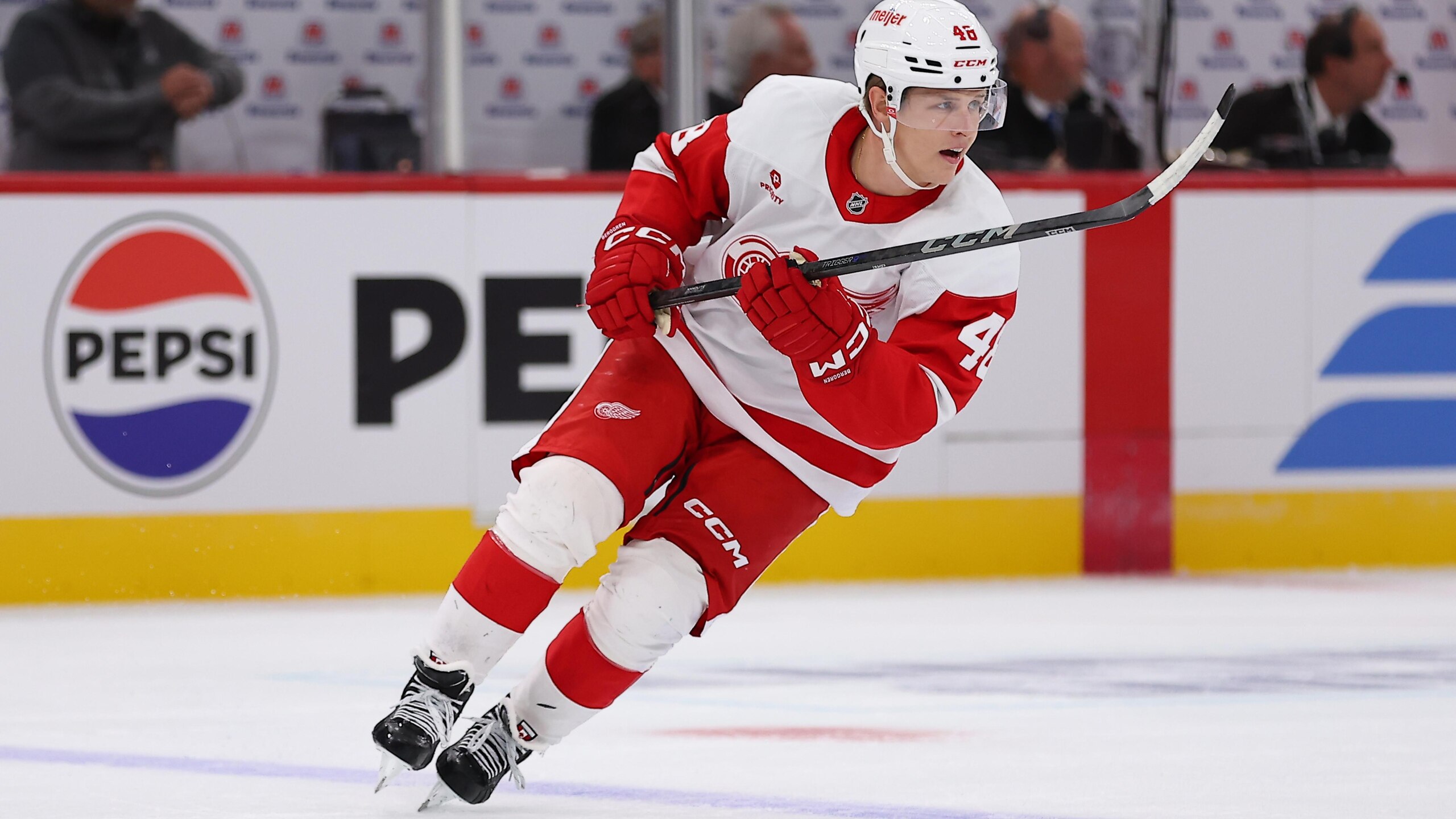 NHL: SEP 30 Preseason Red Wings at Blackhawks NHL: SEP 30 Preseason Red Wings at Blackhawks