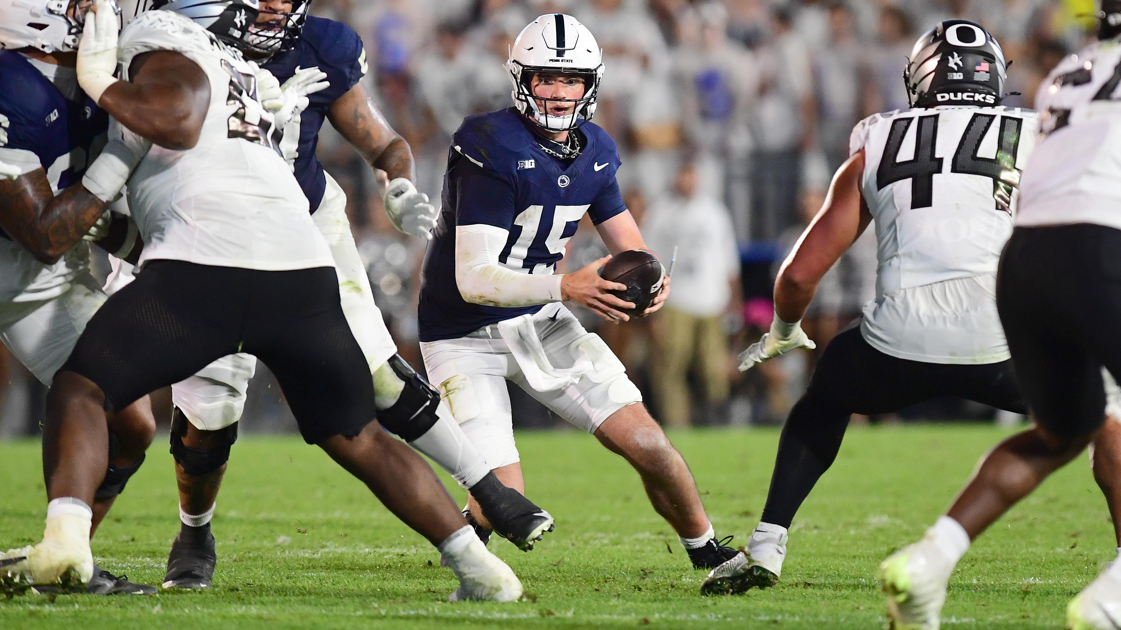 COLLEGE FOOTBALL: SEP 27 Oregon at Penn State