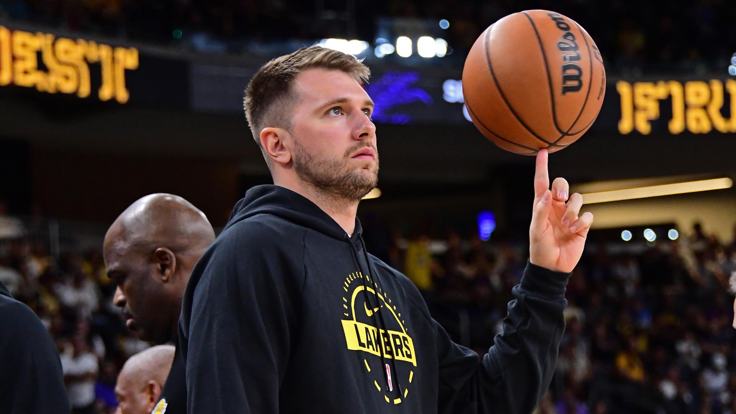 Phoenix Suns v Los Angeles Lakers Phoenix Suns v Los Angeles Lakers