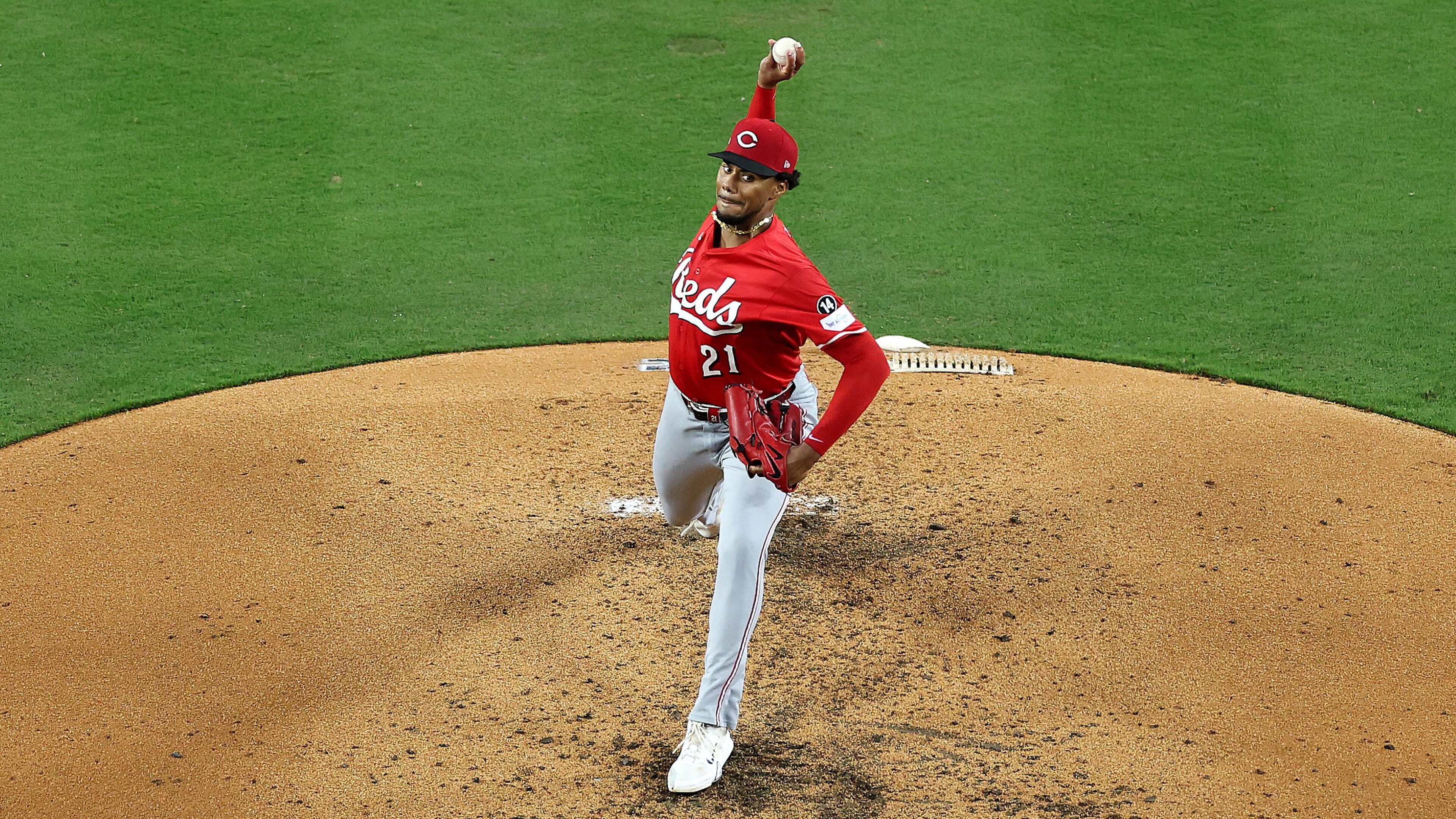 Wild Card Series - Cincinnati Reds v Los Angeles Dodgers - Game One