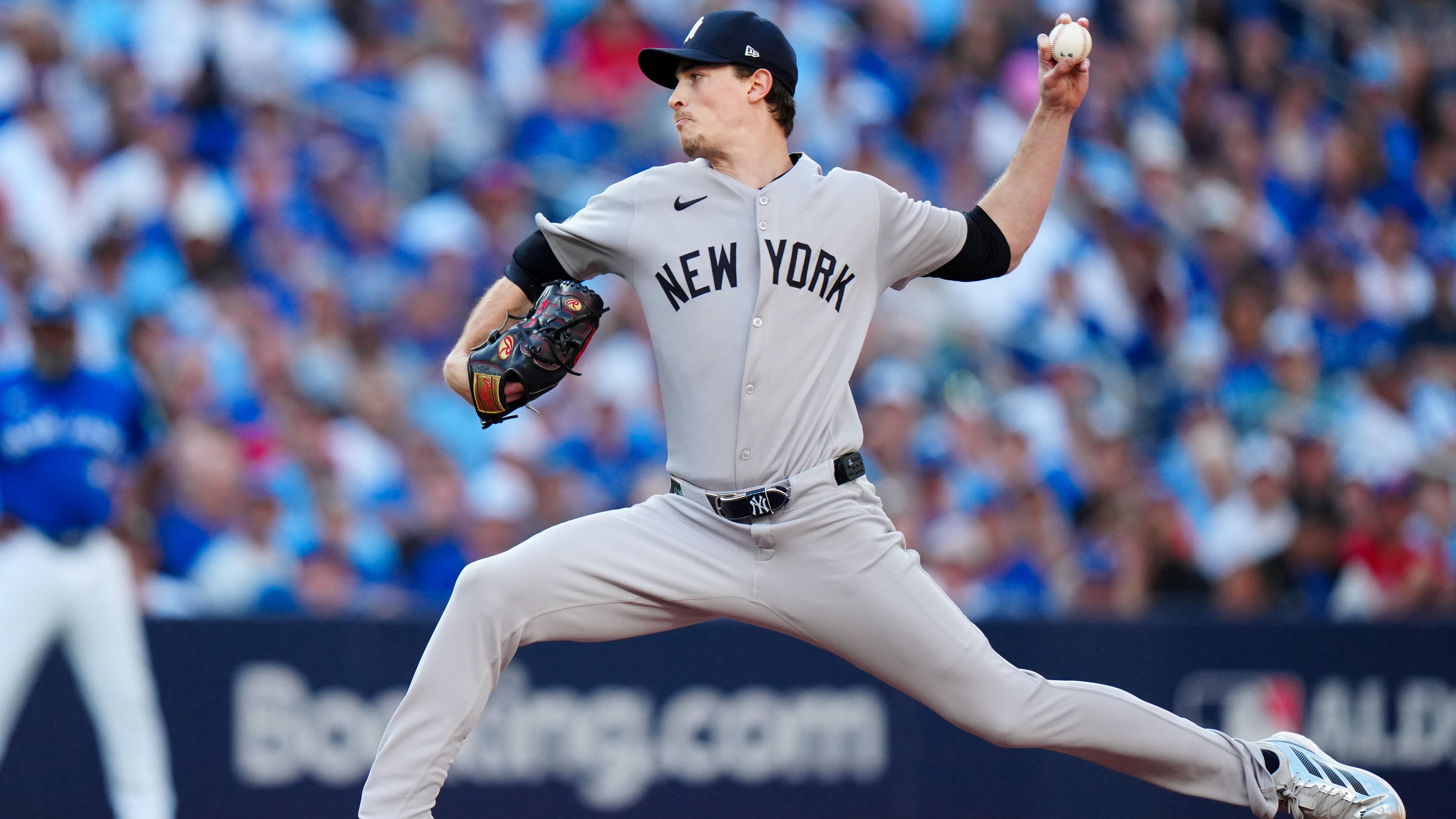 Division Series - New York Yankees v Toronto Blue Jays - Game 2