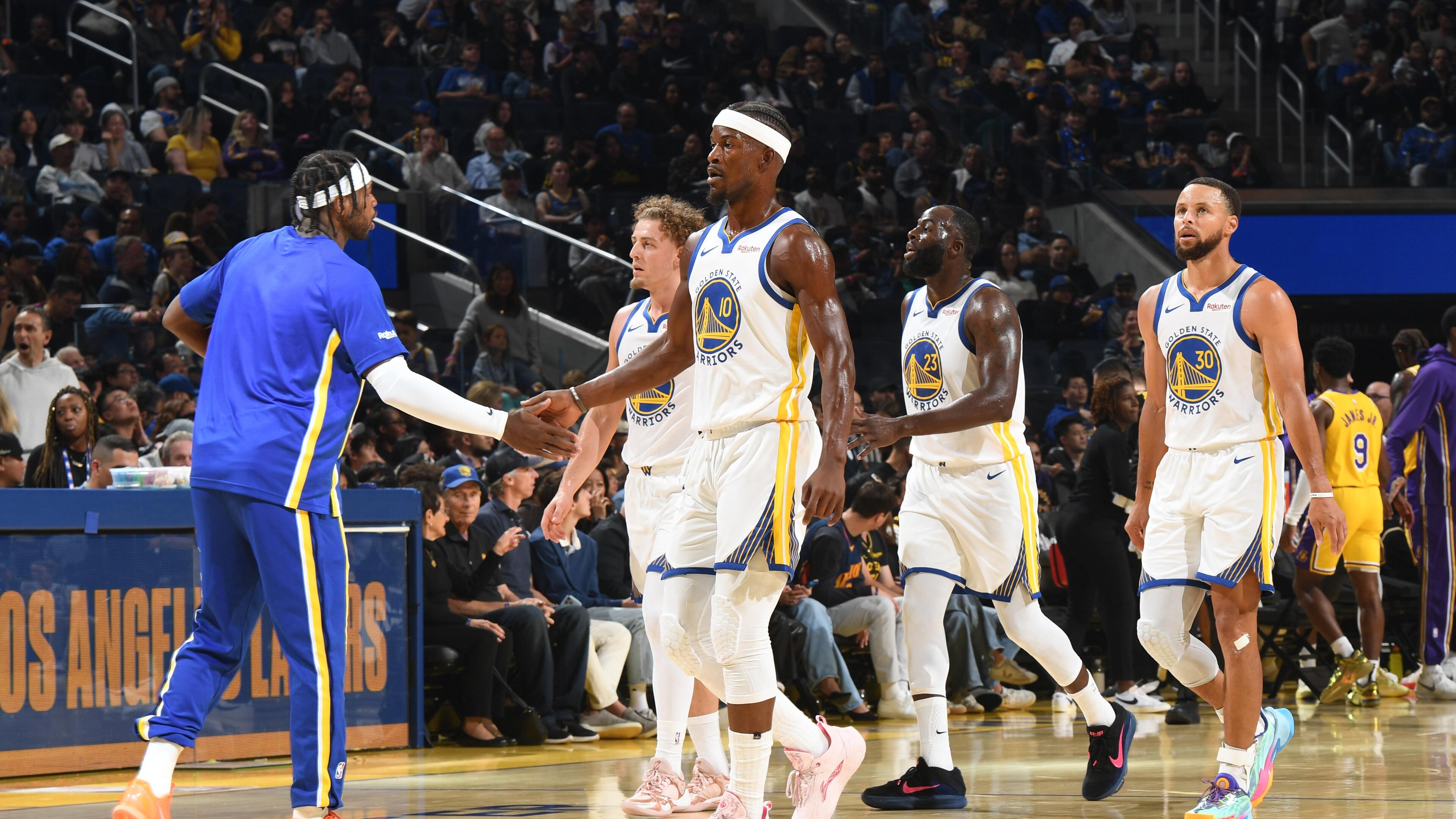 Los Angeles Lakers v Golden State Warriors Los Angeles Lakers v Golden State Warriors