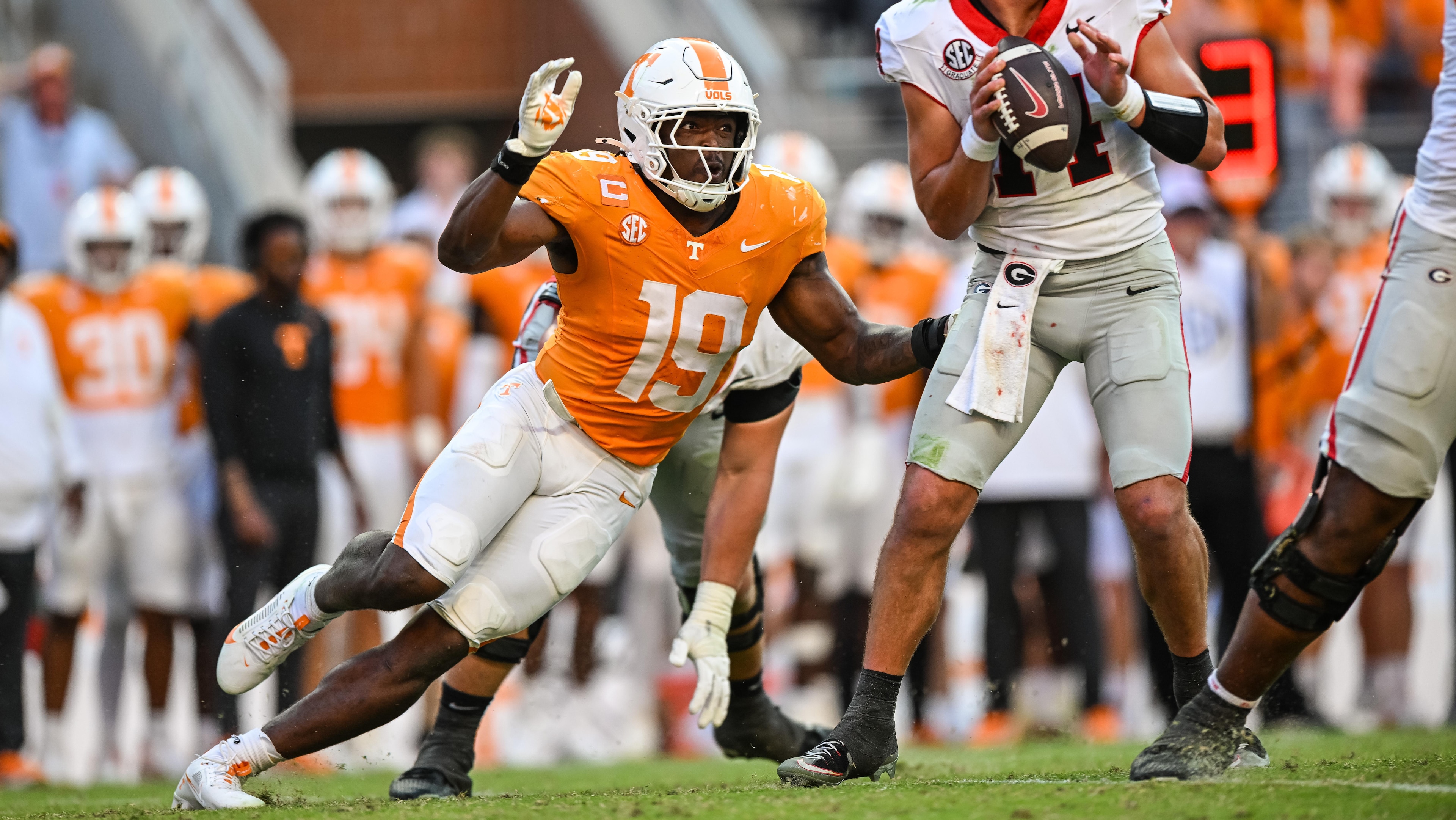 COLLEGE FOOTBALL: SEP 13 Georgia at Tennessee COLLEGE FOOTBALL: SEP 13 Georgia at Tennessee