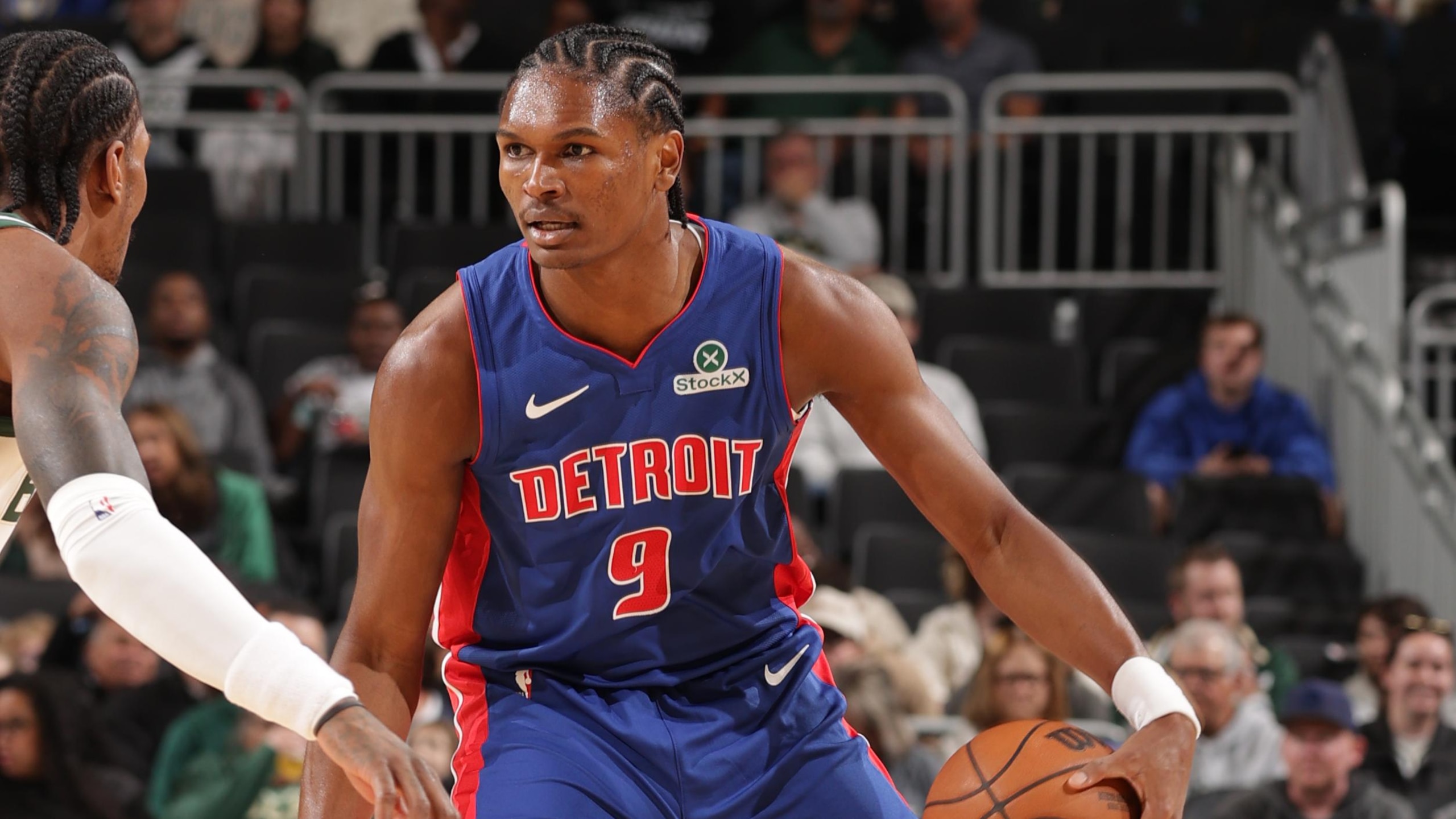 Detroit Pistons v Milwaukee Bucks Detroit Pistons v Milwaukee Bucks