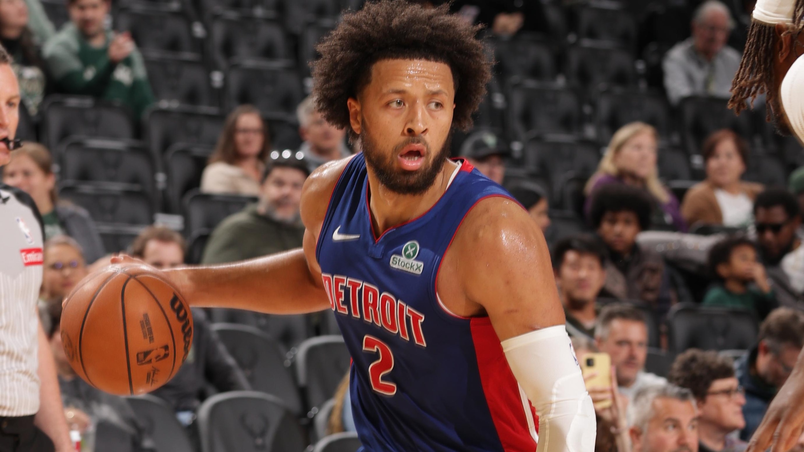 Detroit Pistons v Milwaukee Bucks Detroit Pistons v Milwaukee Bucks