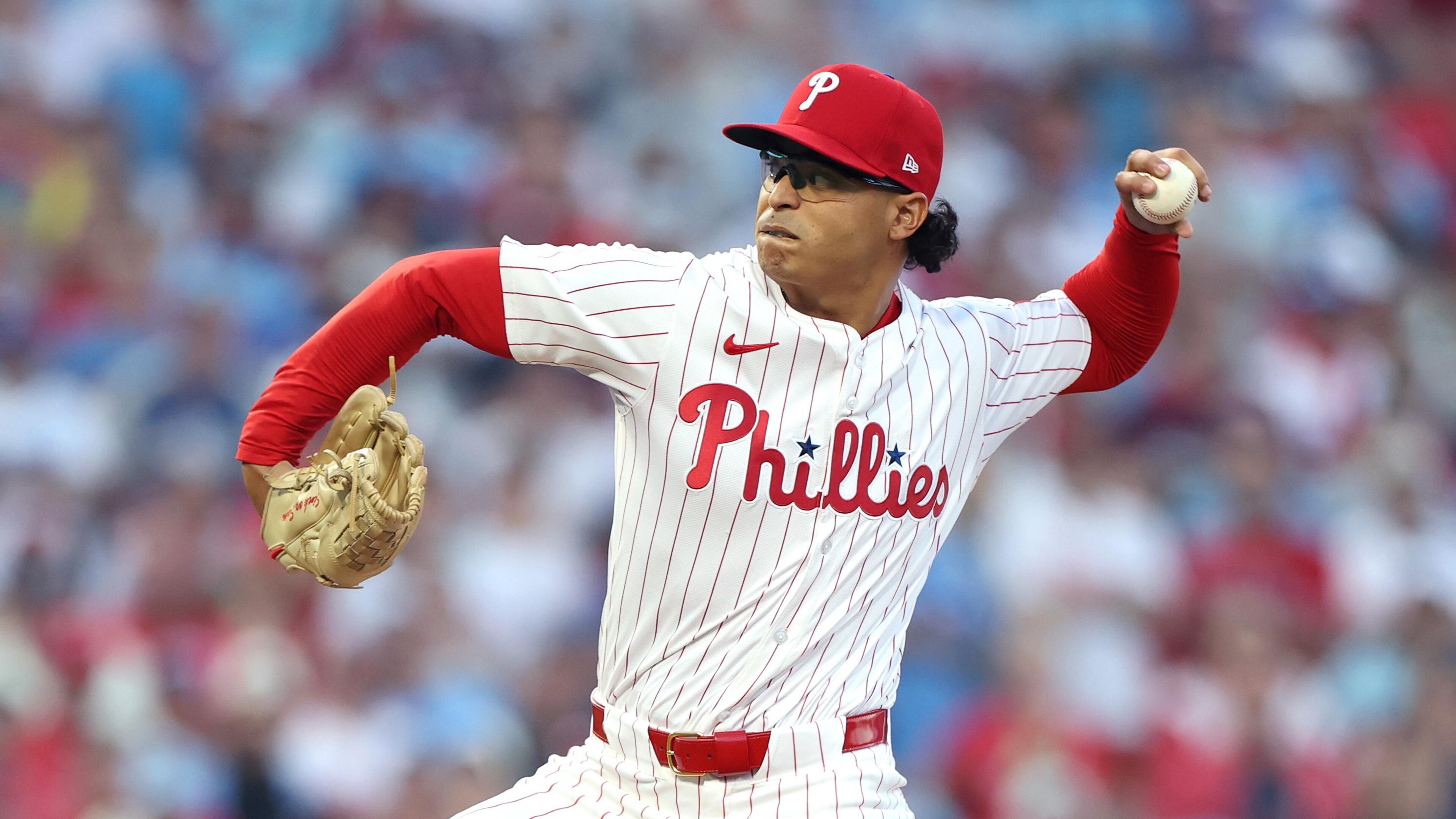 Division Series - Los Angeles Dodgers v Philadelphia Phillies - Game Two Division Series - Los Angeles Dodgers v Philadelphia Phillies - Game Two