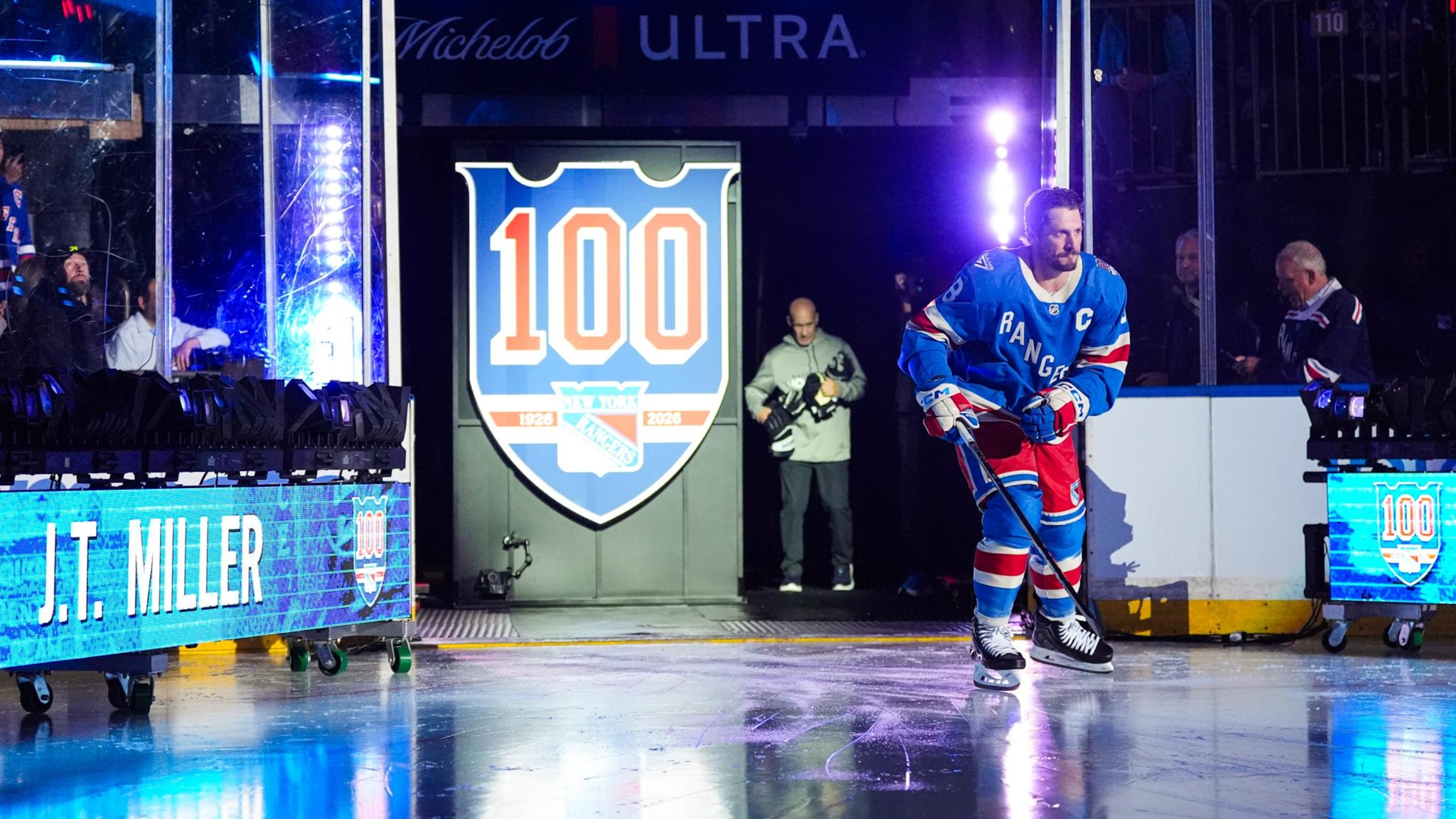 Pittsburgh Penguins v New York Rangers