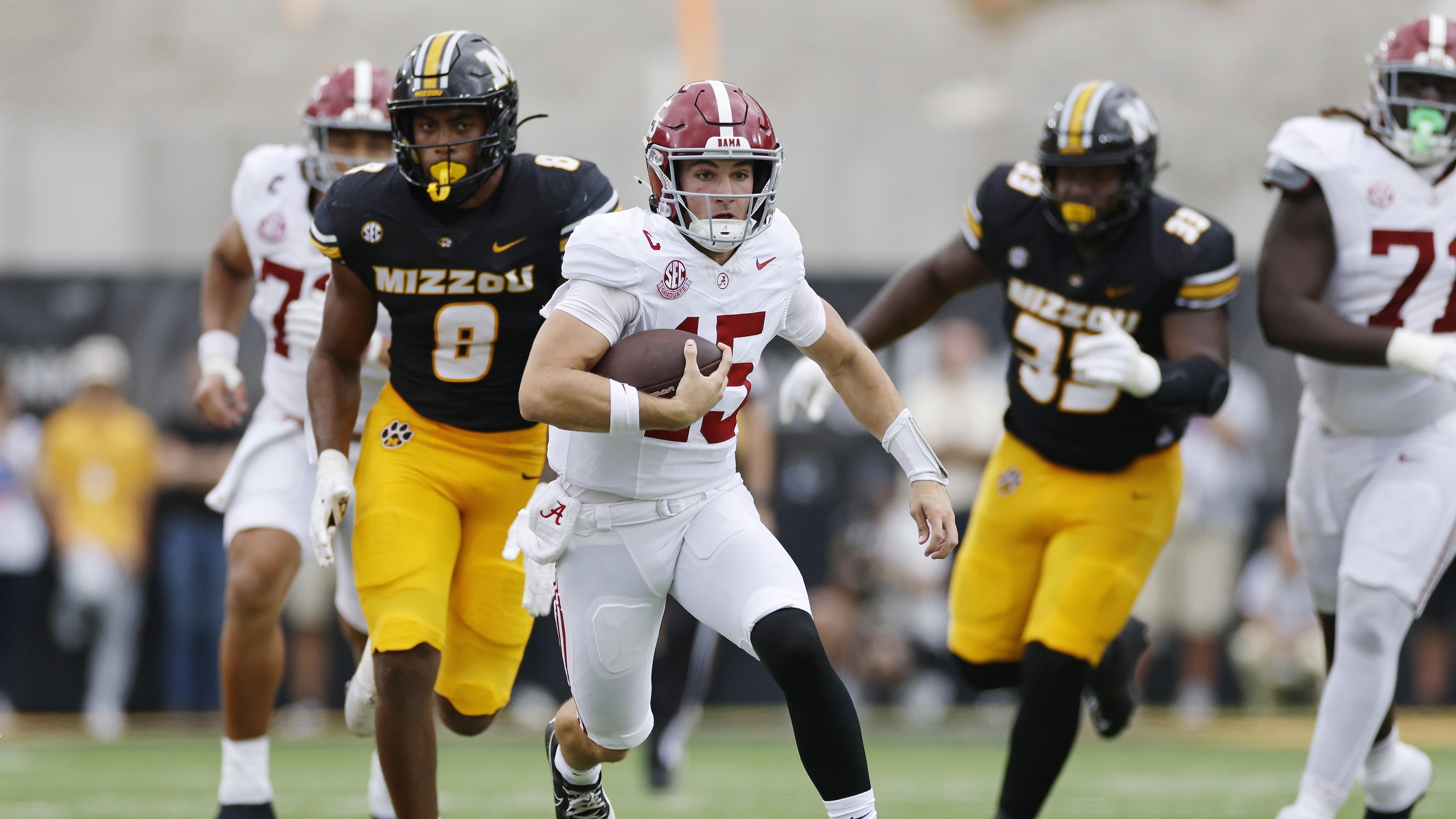 COLLEGE FOOTBALL: OCT 11 Alabama at Missouri