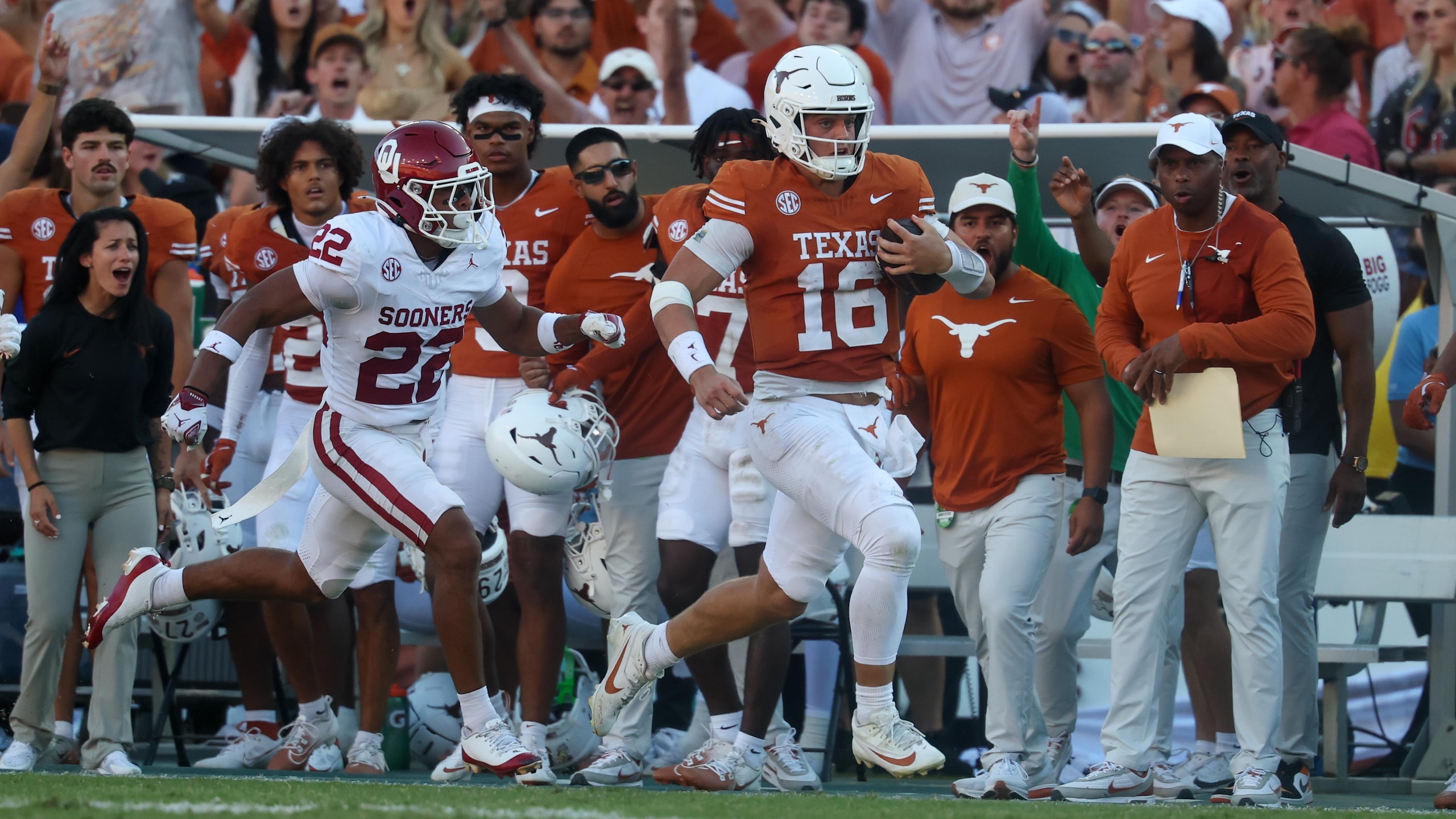 COLLEGE FOOTBALL: OCT 11 Allstate Red River Rivalry Oklahoma vs Texas COLLEGE FOOTBALL: OCT 11 Allstate Red River Rivalry Oklahoma vs Texas