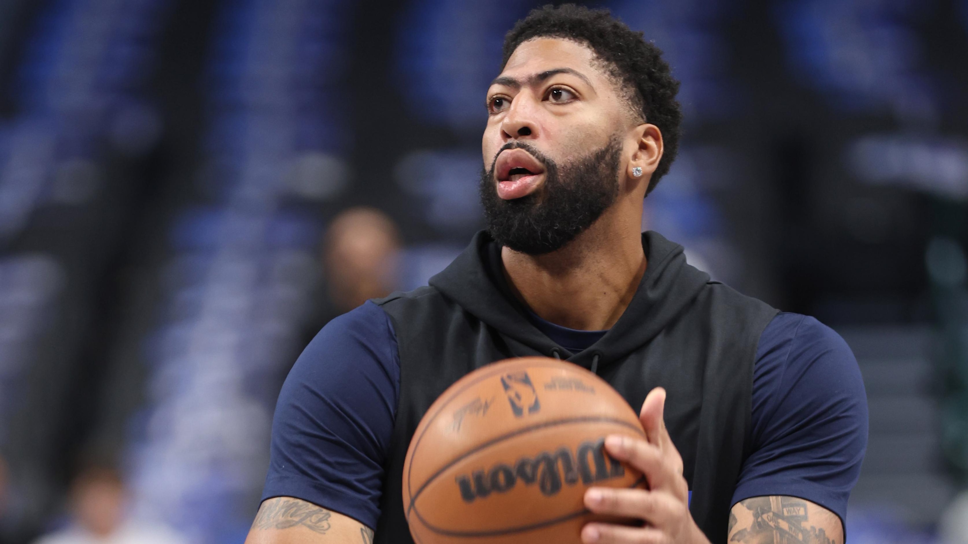 Charlotte Hornets v Dallas Mavericks