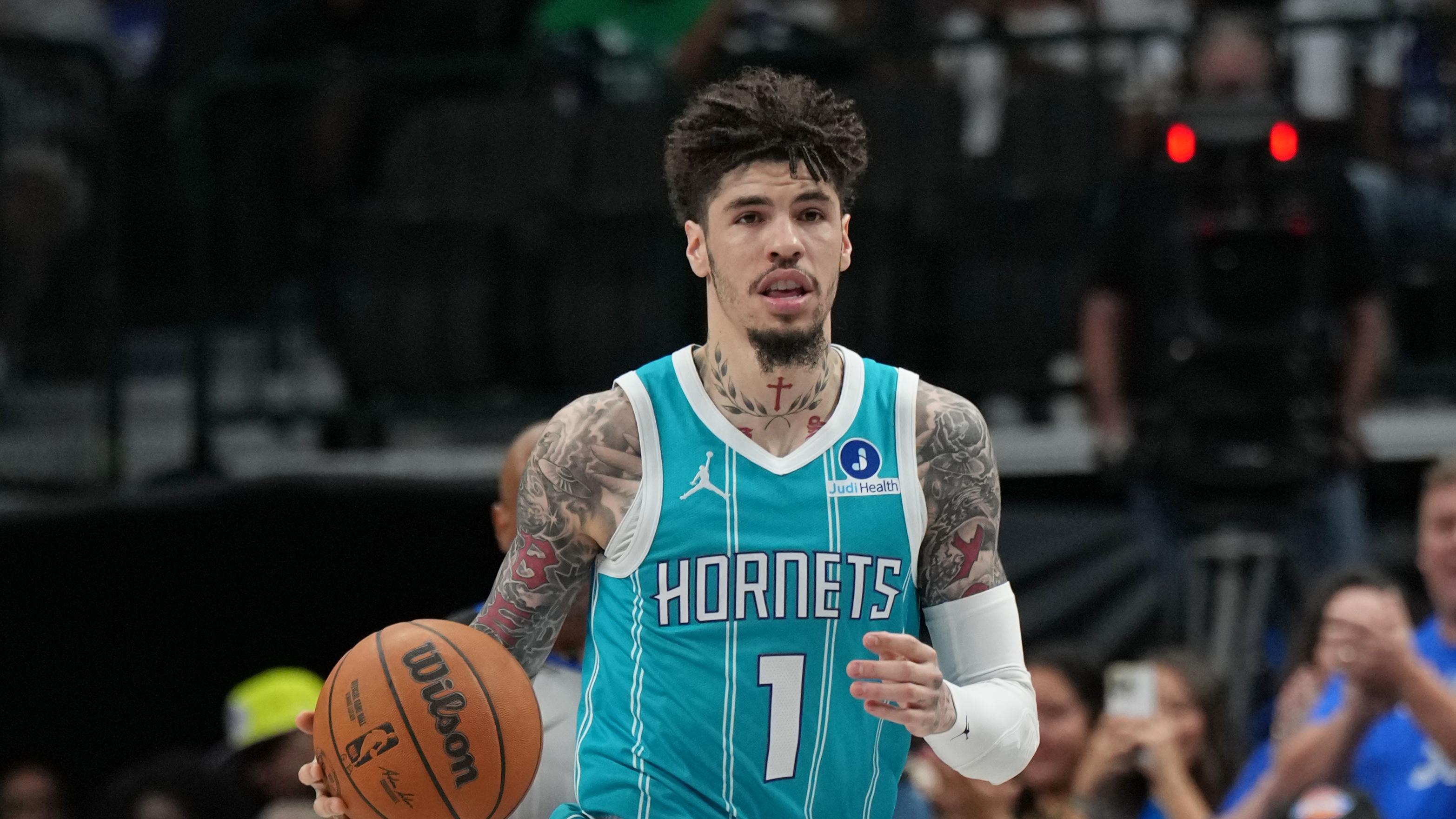 Charlotte Hornets v Dallas Mavericks