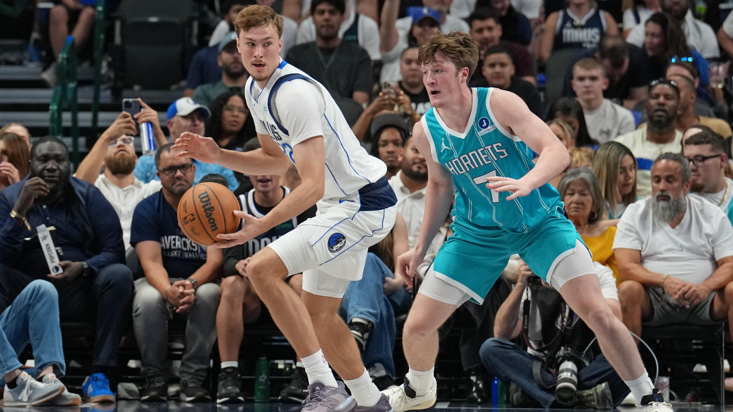 Charlotte Hornets v Dallas Mavericks