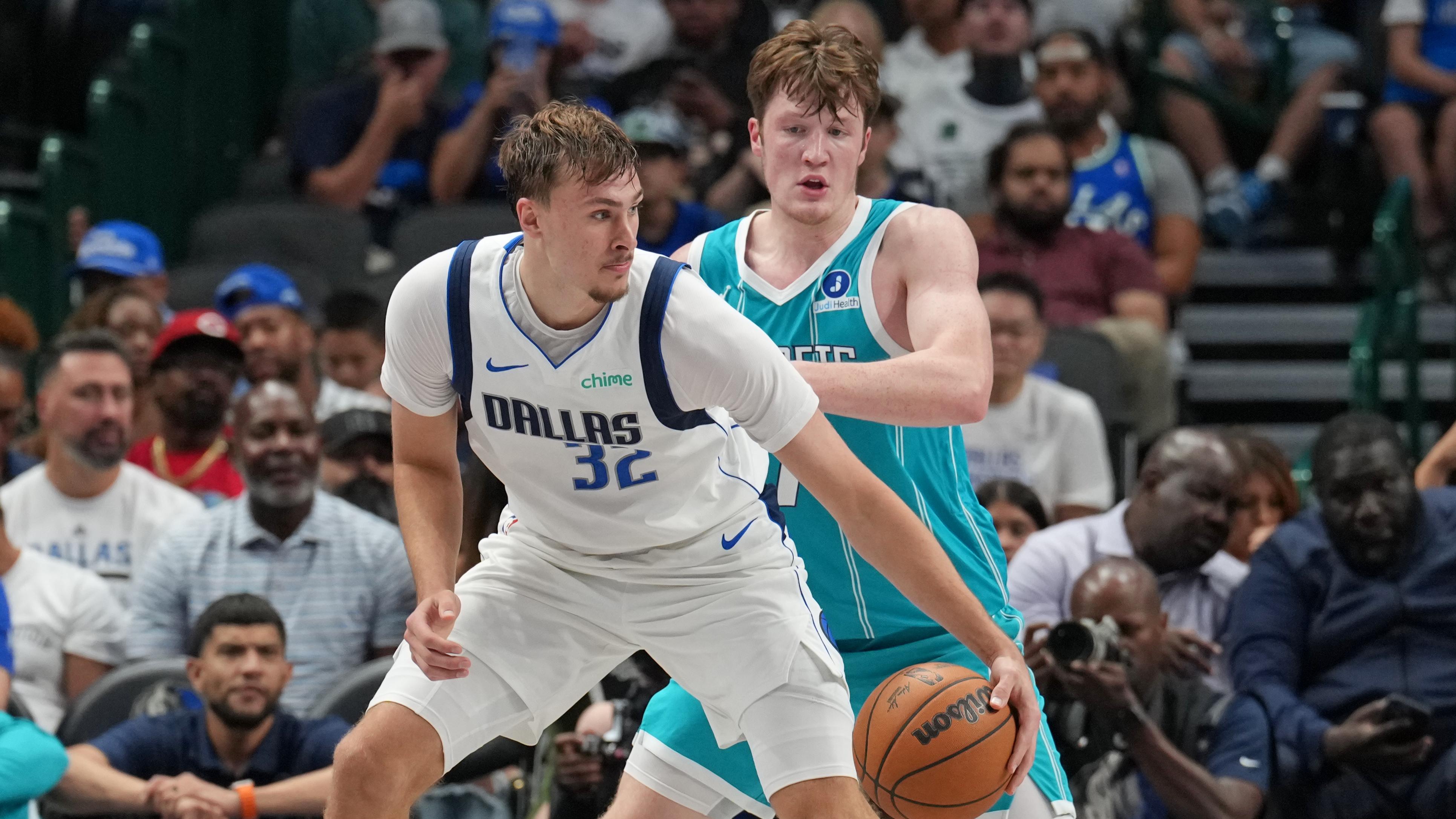Charlotte Hornets v Dallas Mavericks