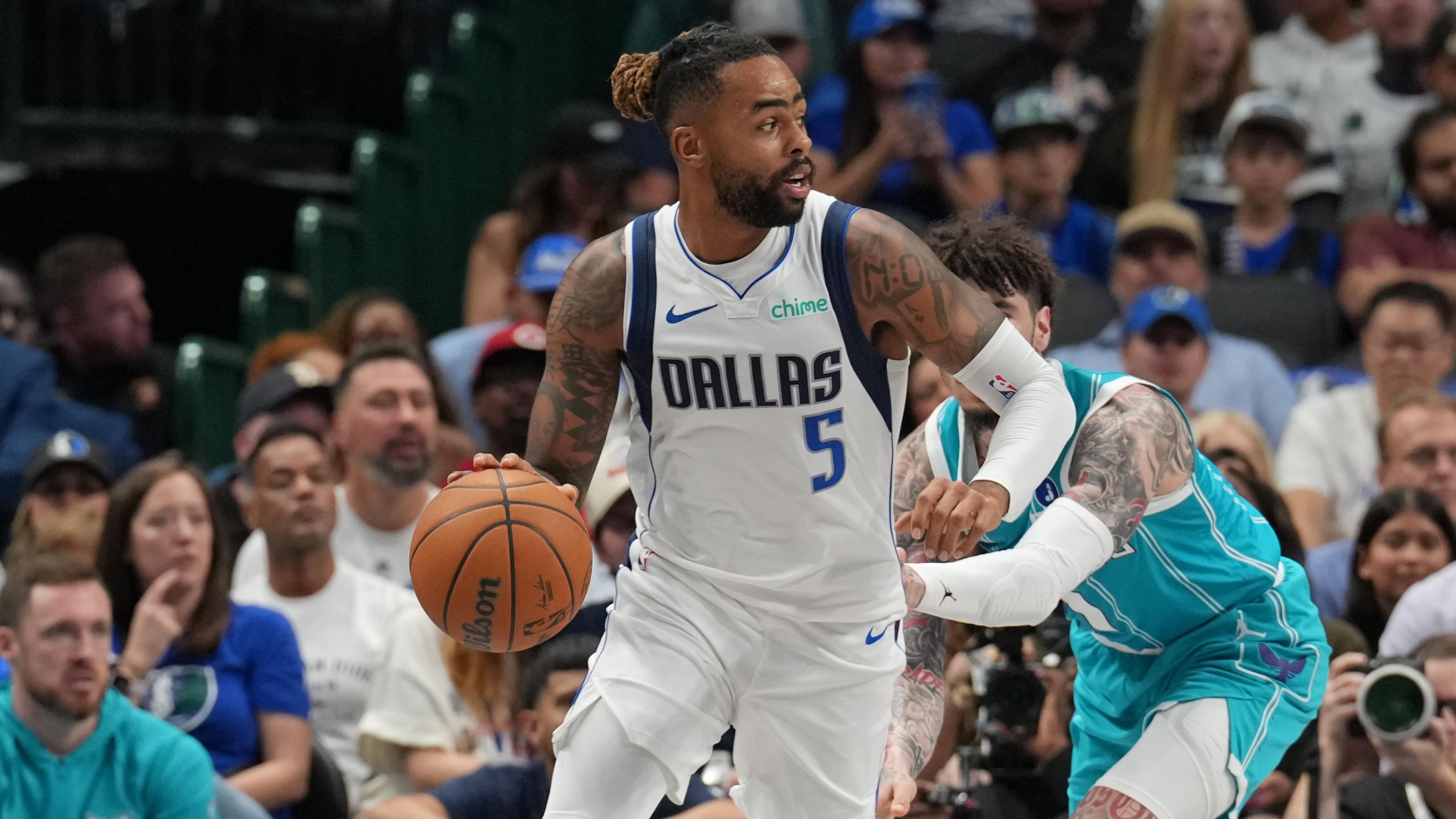 Charlotte Hornets v Dallas Mavericks