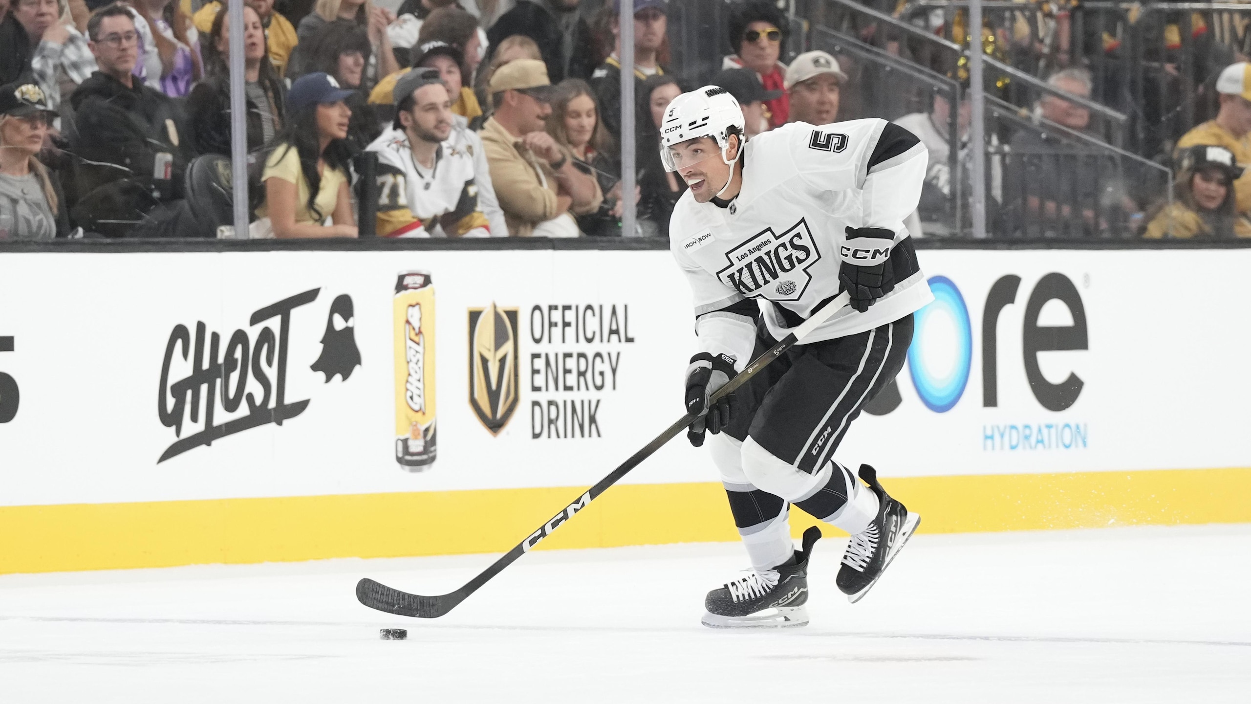 Los Angeles Kings v Vegas Golden Knights