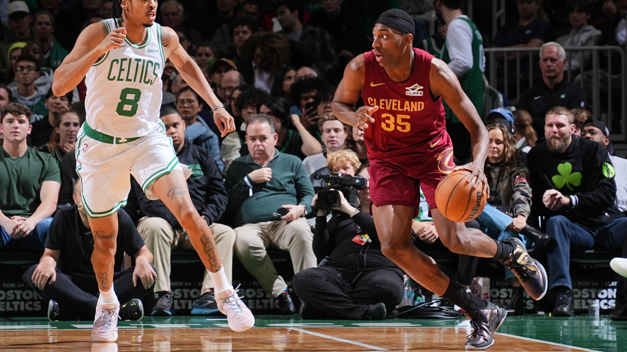 Cleveland Cavaliers v Boston Celtics