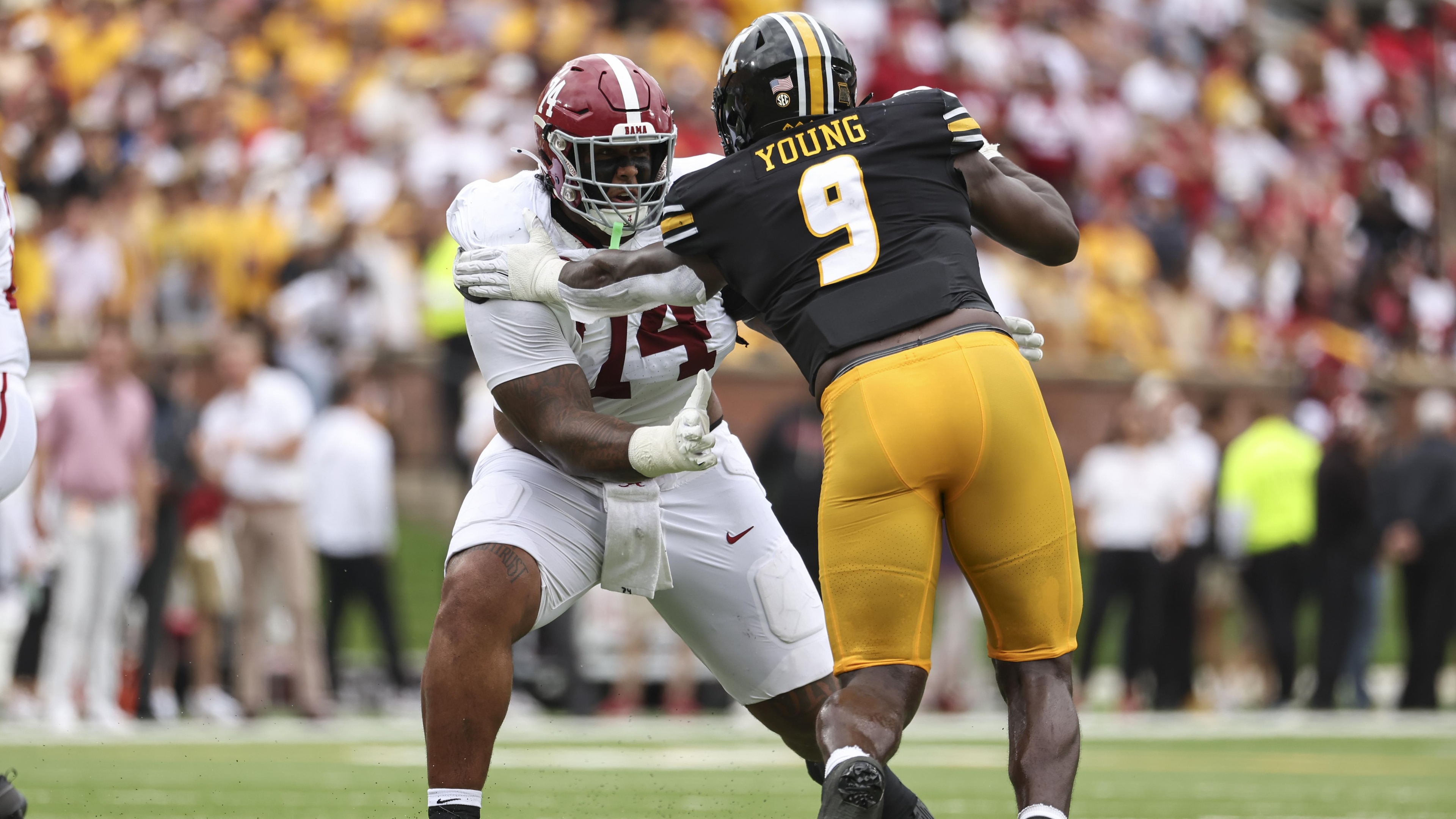 COLLEGE FOOTBALL: OCT 11 Alabama at Missouri COLLEGE FOOTBALL: OCT 11 Alabama at Missouri