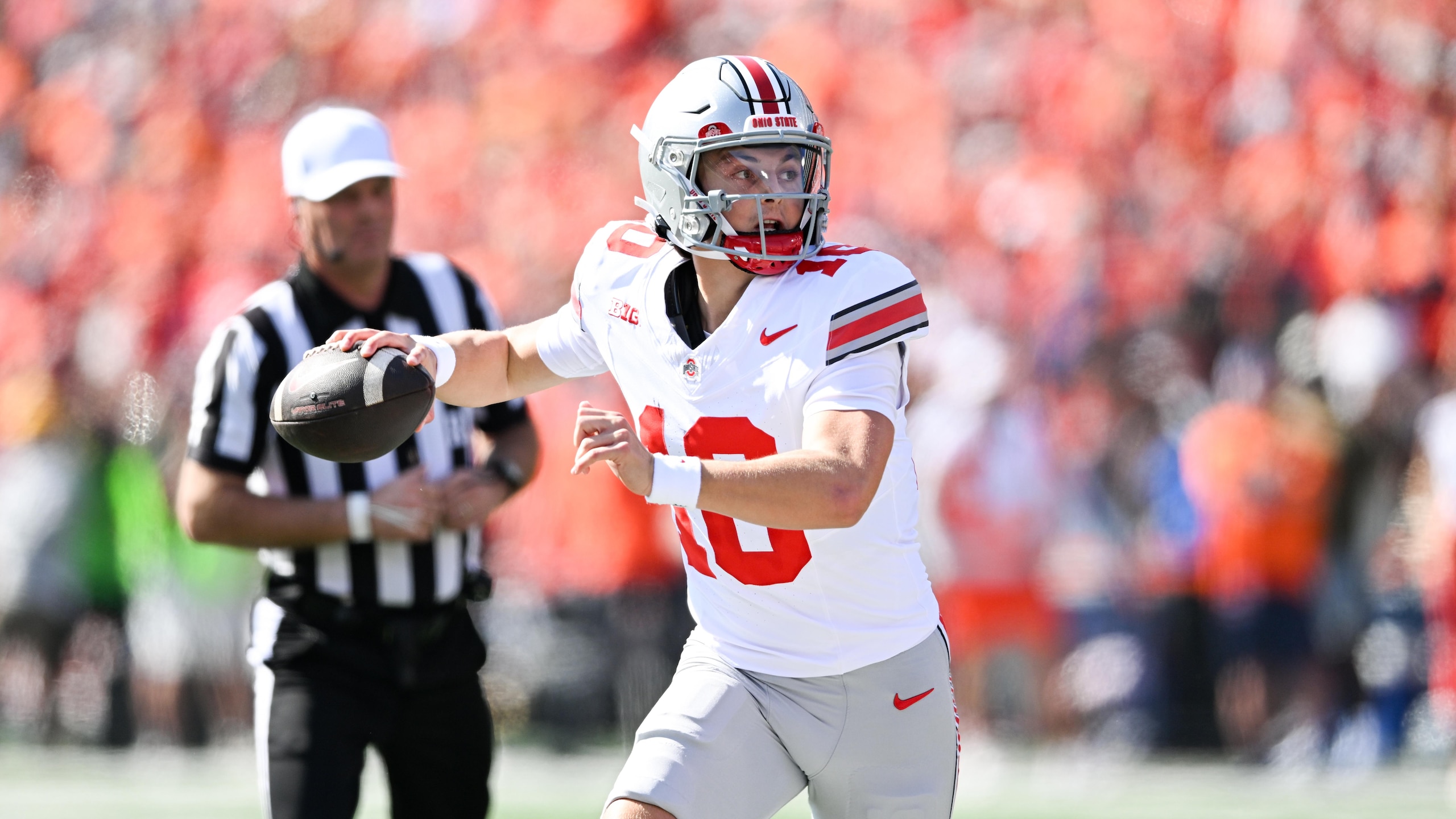 COLLEGE FOOTBALL: OCT 11 Ohio State at Illinois