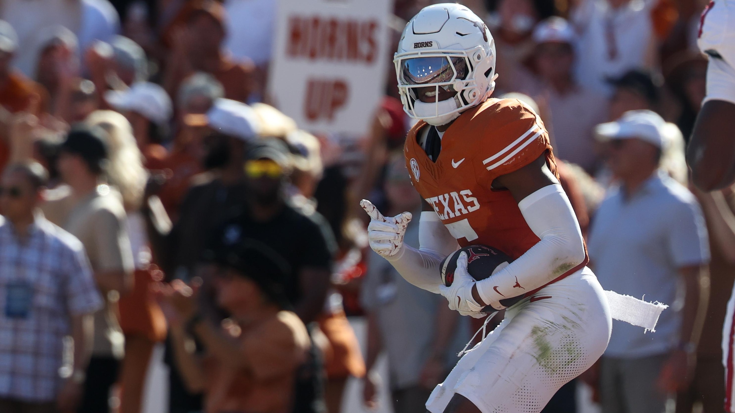 COLLEGE FOOTBALL: OCT 11 Allstate Red River Rivalry Oklahoma vs Texas
