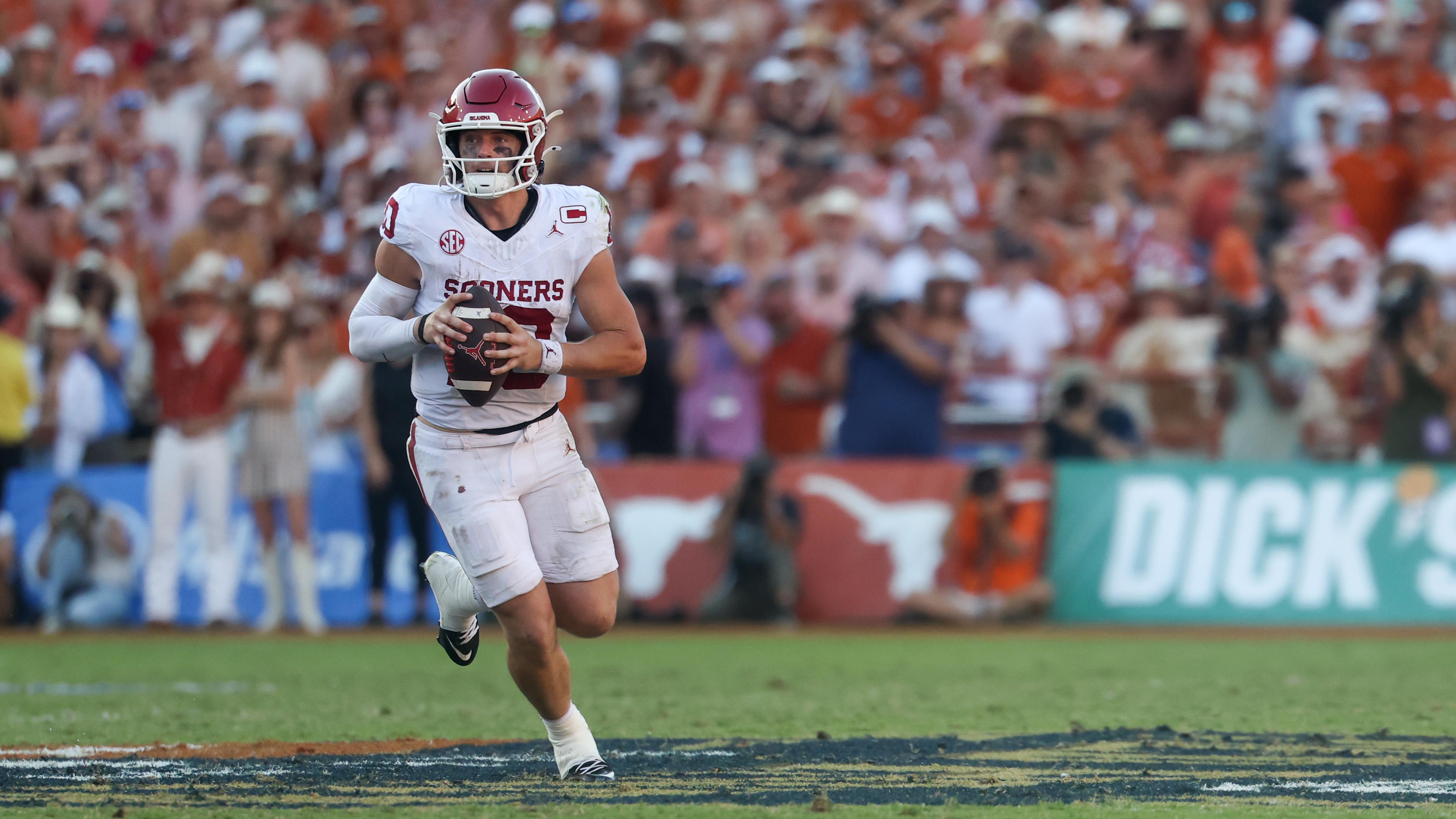 COLLEGE FOOTBALL: OCT 11 Allstate Red River Rivalry Oklahoma vs Texas