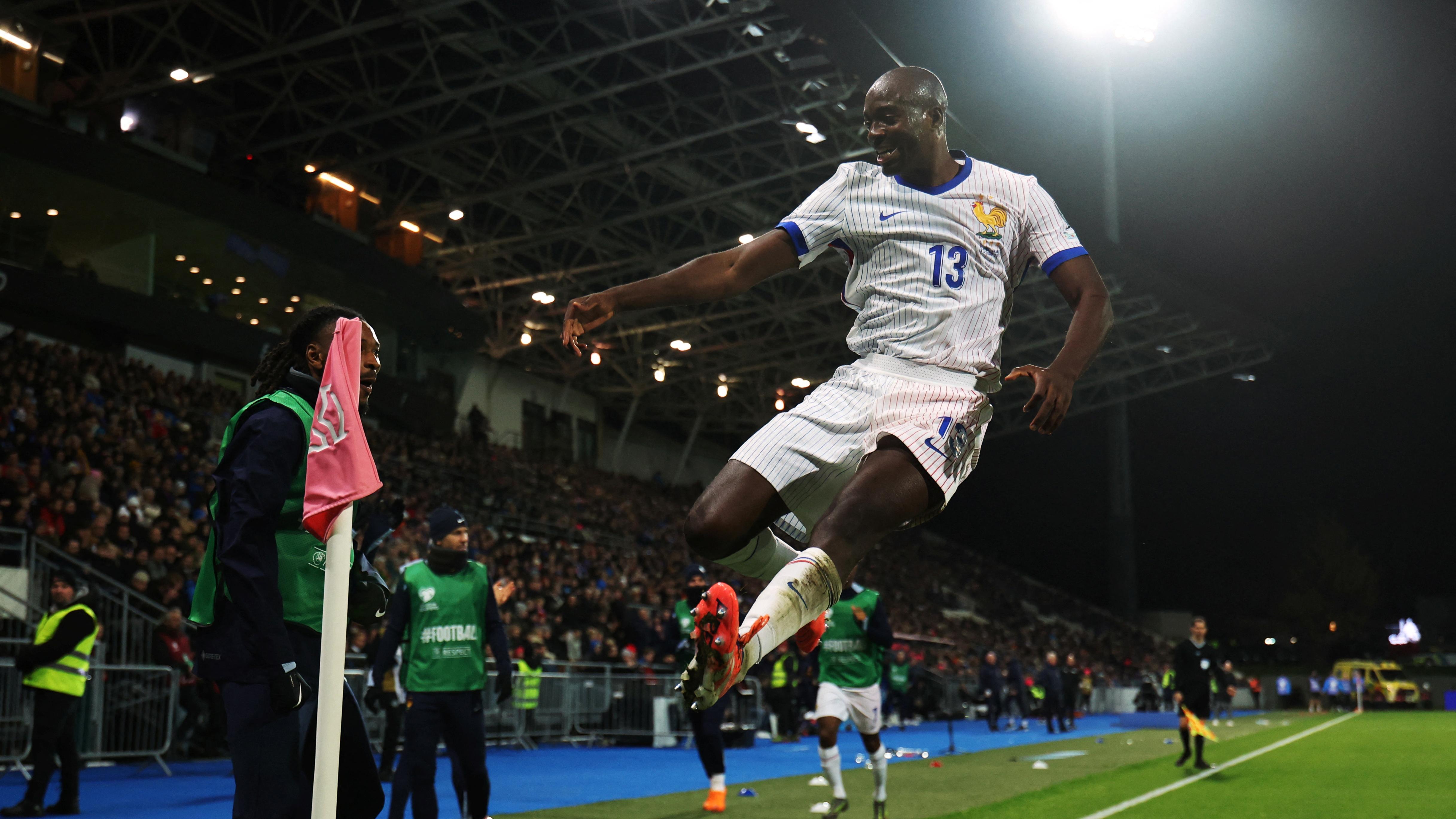 TOPSHOT-FBL-WC-2026-EUR-ISL-FRA