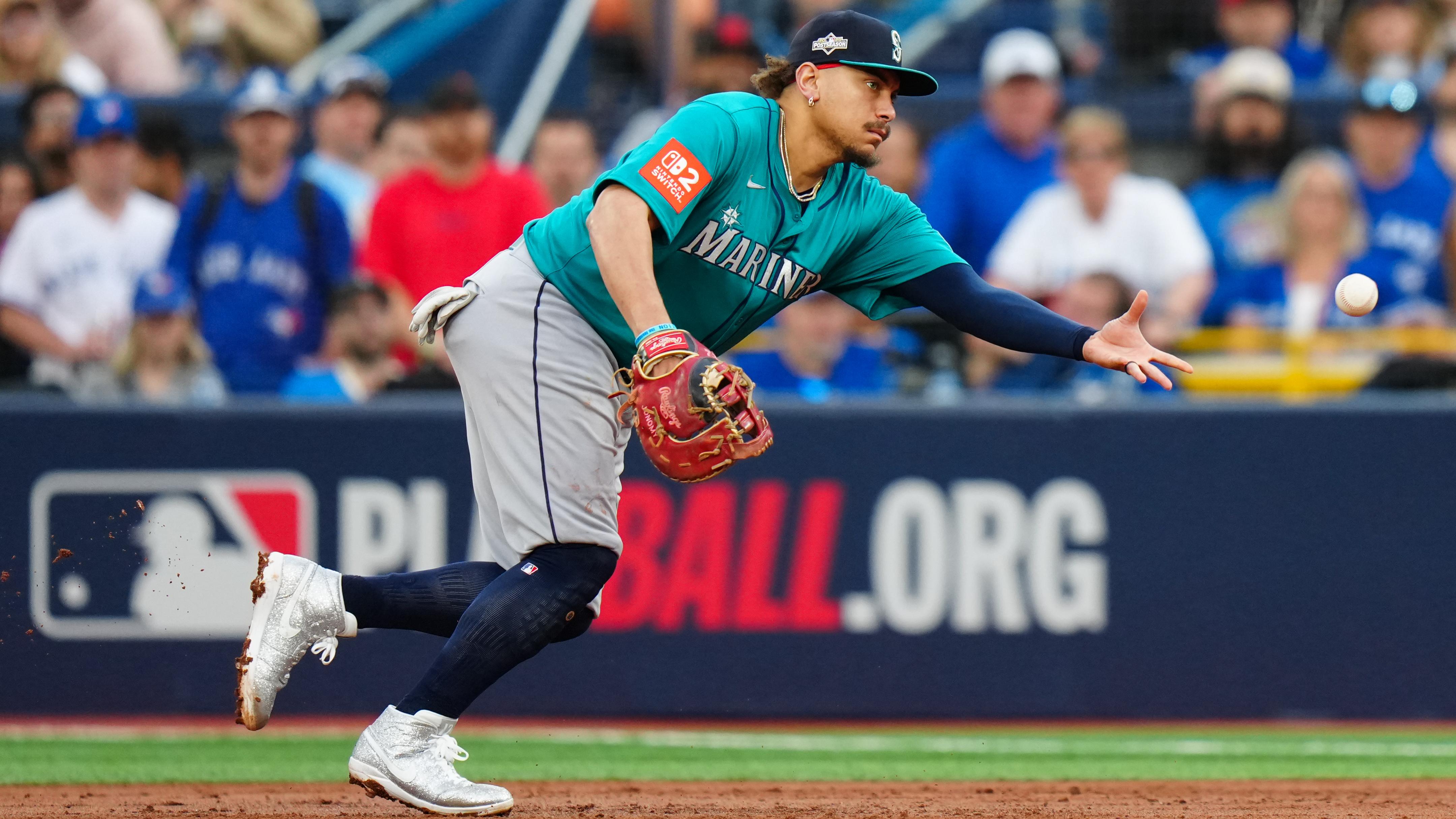 Championship Series - Seattle Mariners v Toronto Blue Jays - Game 2