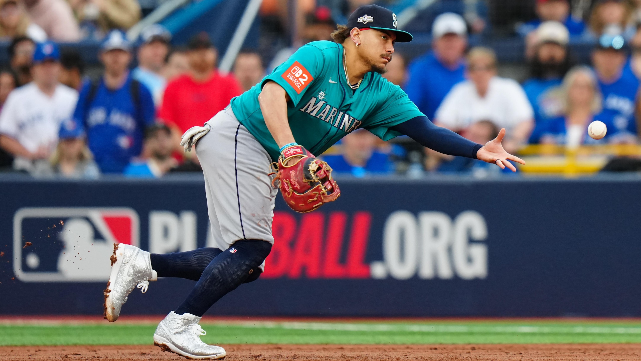 Championship Series - Seattle Mariners v Toronto Blue Jays - Game 2 Championship Series - Seattle Mariners v Toronto Blue Jays - Game 2